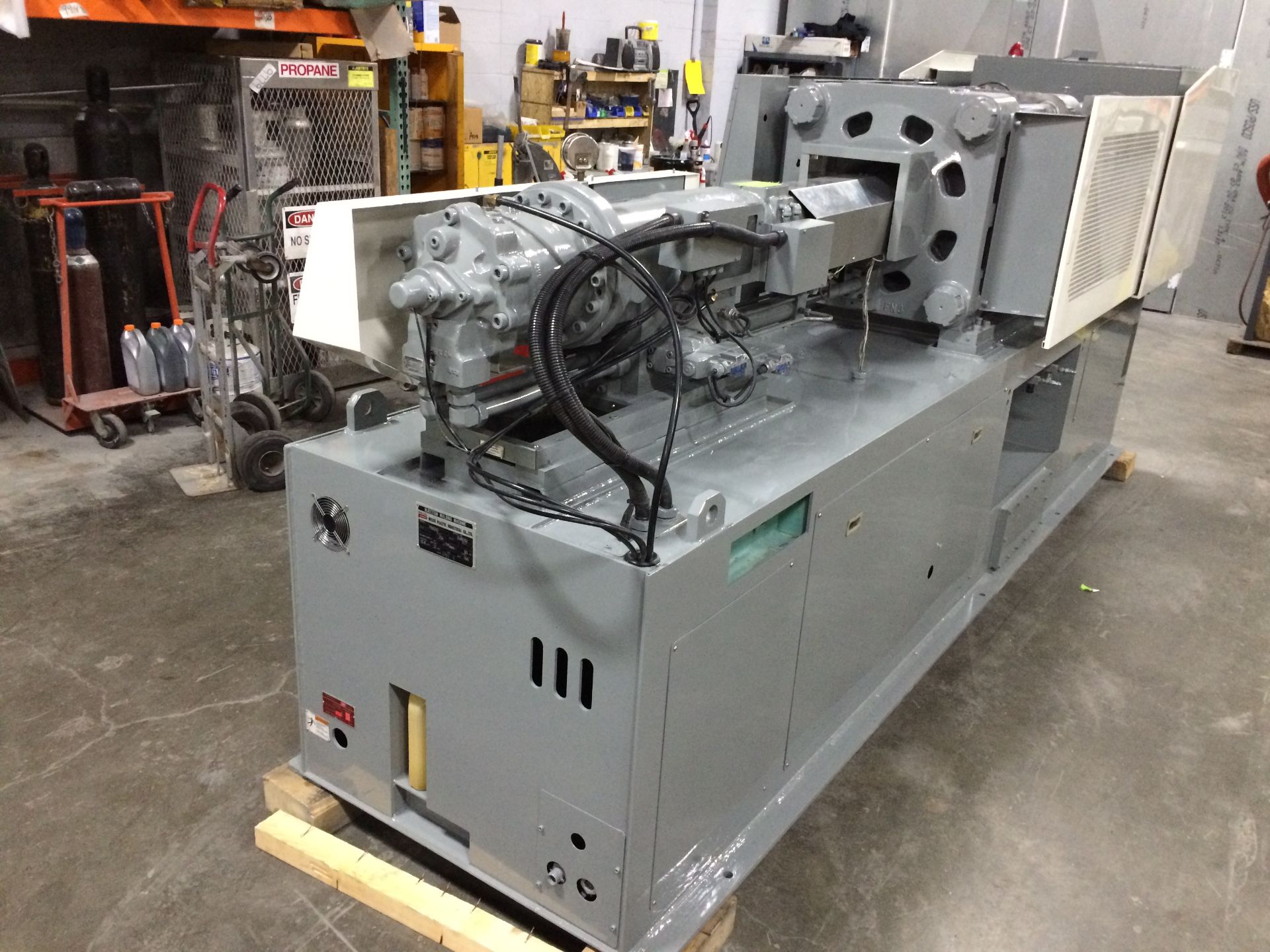 140 Ton, 8.5 oz. NISSEI Injection Molding Machine | Model: FN3000-25A - Image 6 of 8