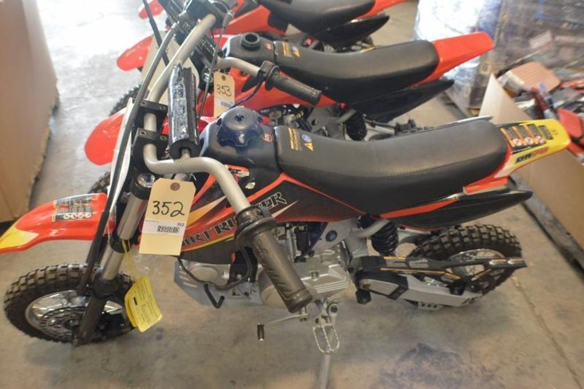 Dirt Bike 70cc 4 Stroke Red/Black Color. Key is missing. This unit is for EXPORT ONLY. Buyers acknow