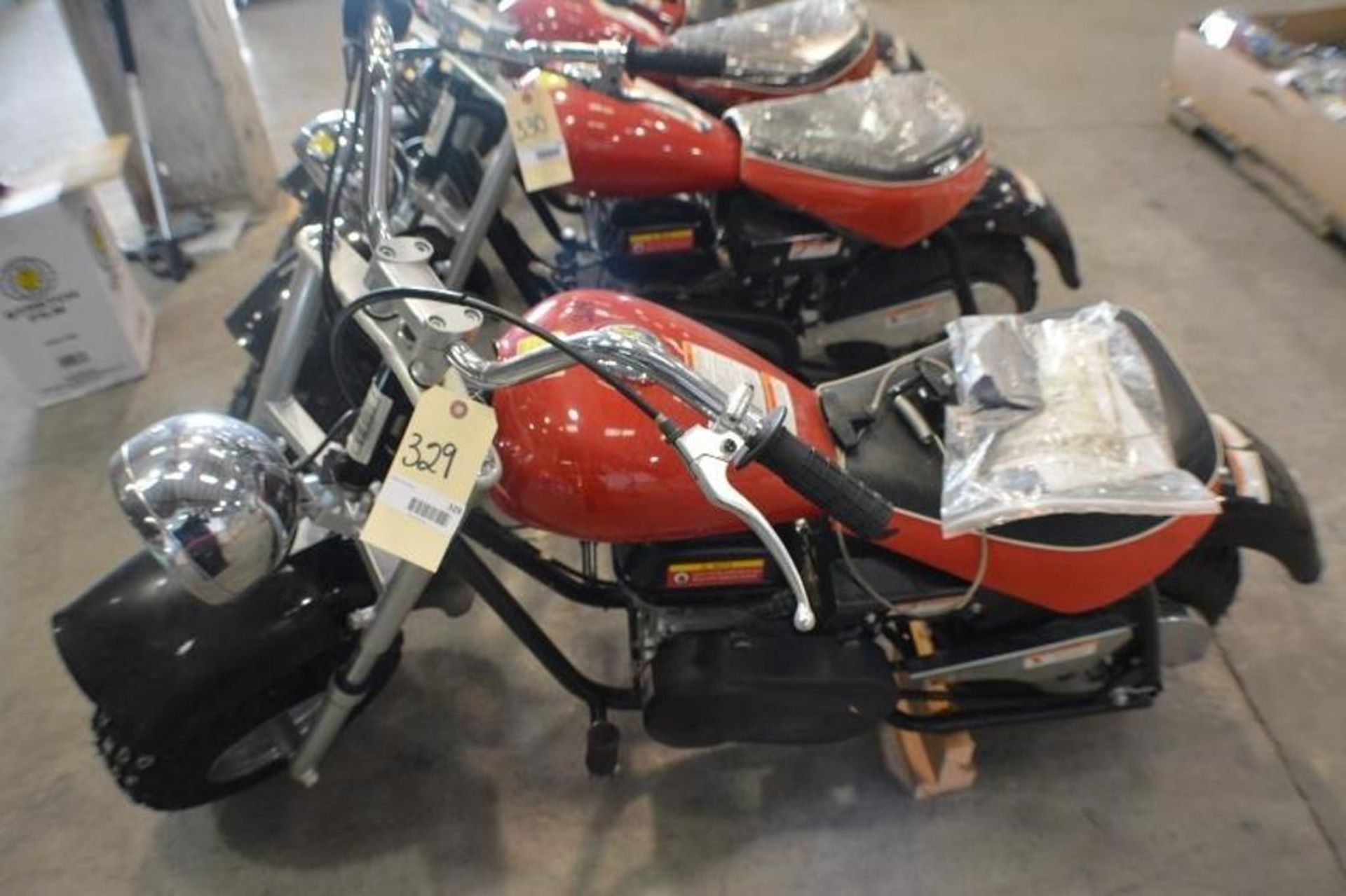 Chopper 196cc 4 Stroke. Red/Black Color fuel tank Cap is missing. This unit are for EXPORT ONLY. Buy