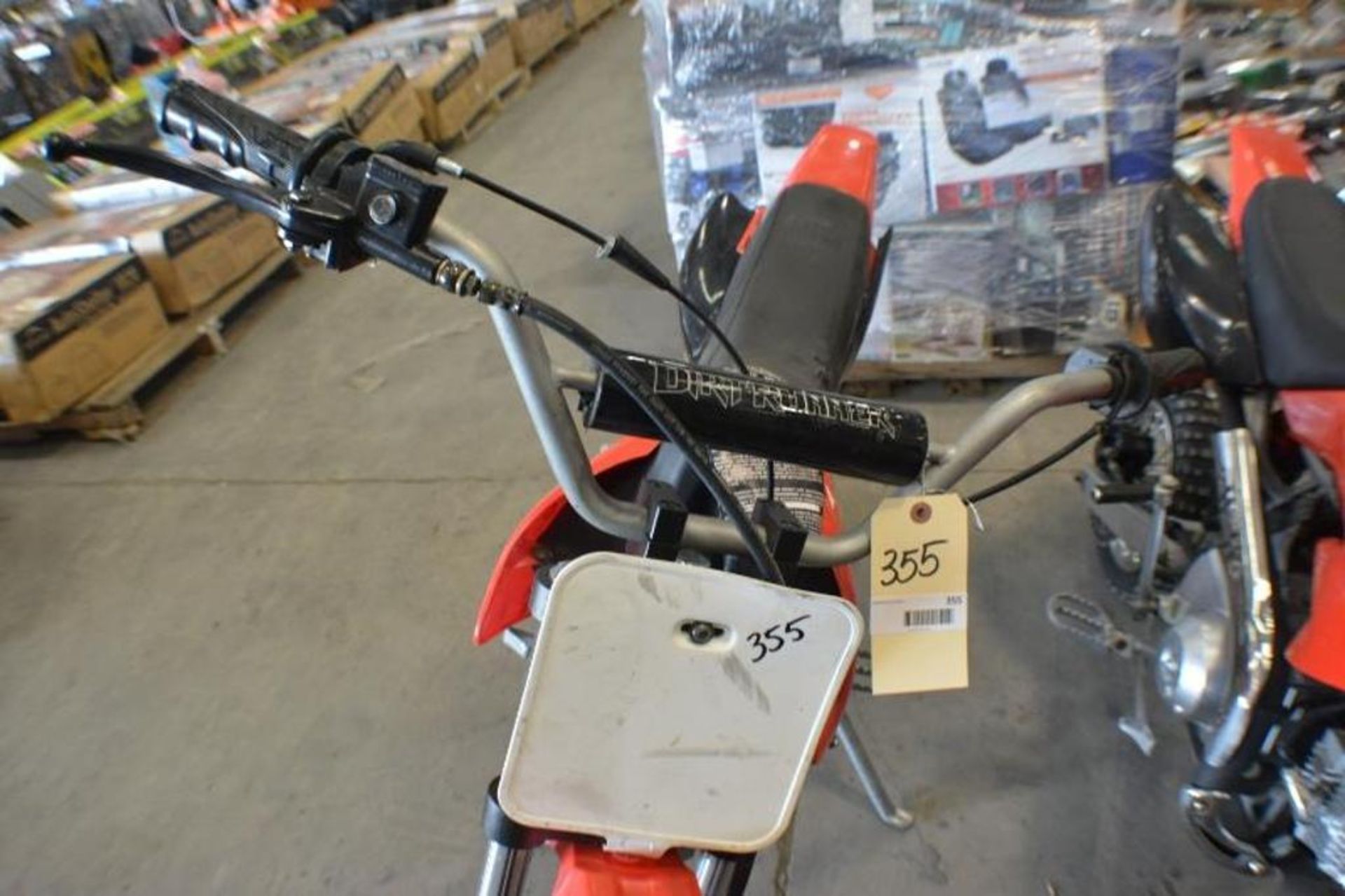 Dirt Bike 70cc 4 Stroke Red/Black Color. Key is missing . This unit is for EXPORT ONLY. Buyers ackno - Image 3 of 7