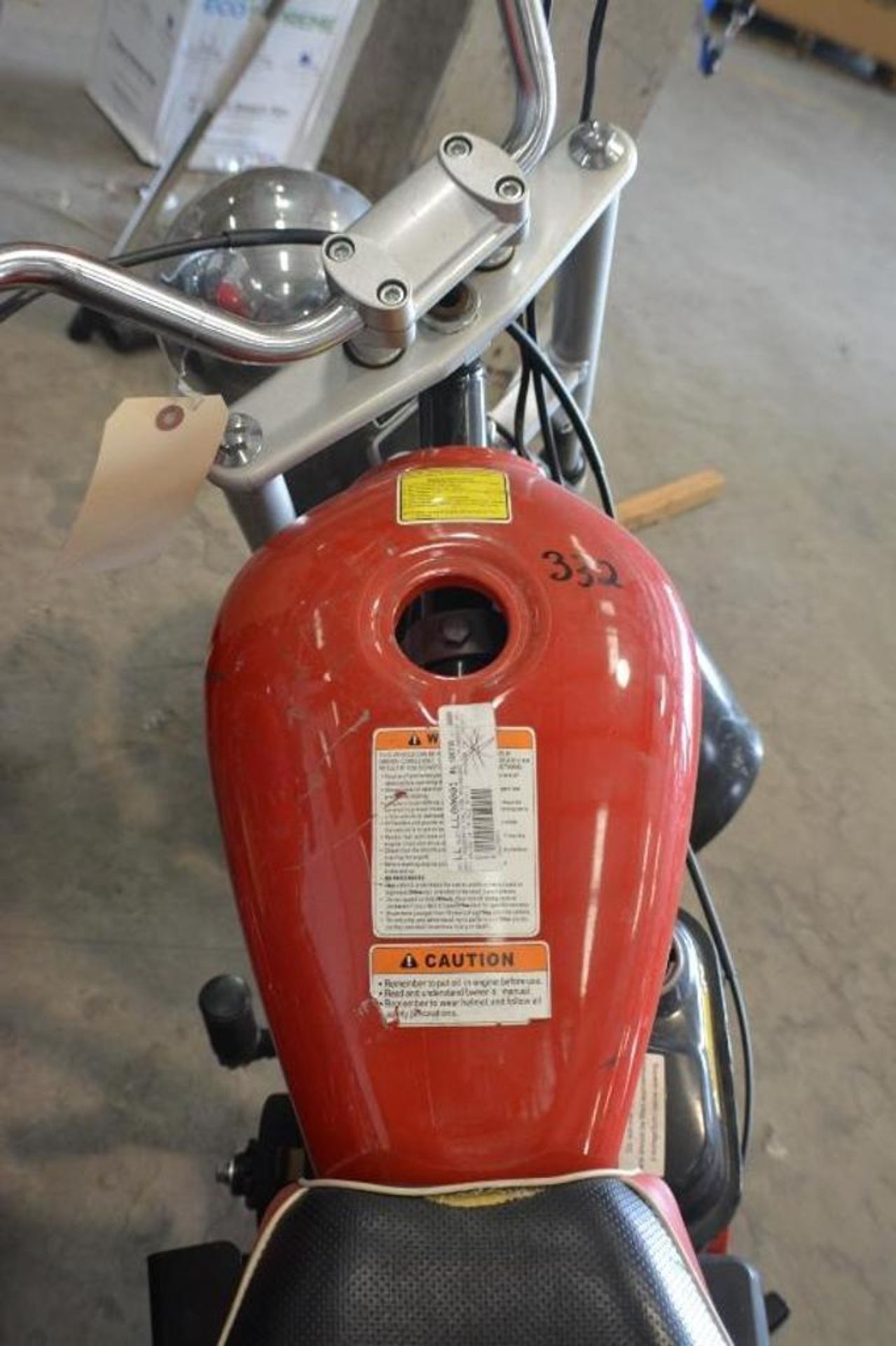 Chopper 196cc 4 Stroke. Red/Black Color fuel tank Cap is missing. This unit are for EXPORT ONLY. Buy - Image 7 of 7