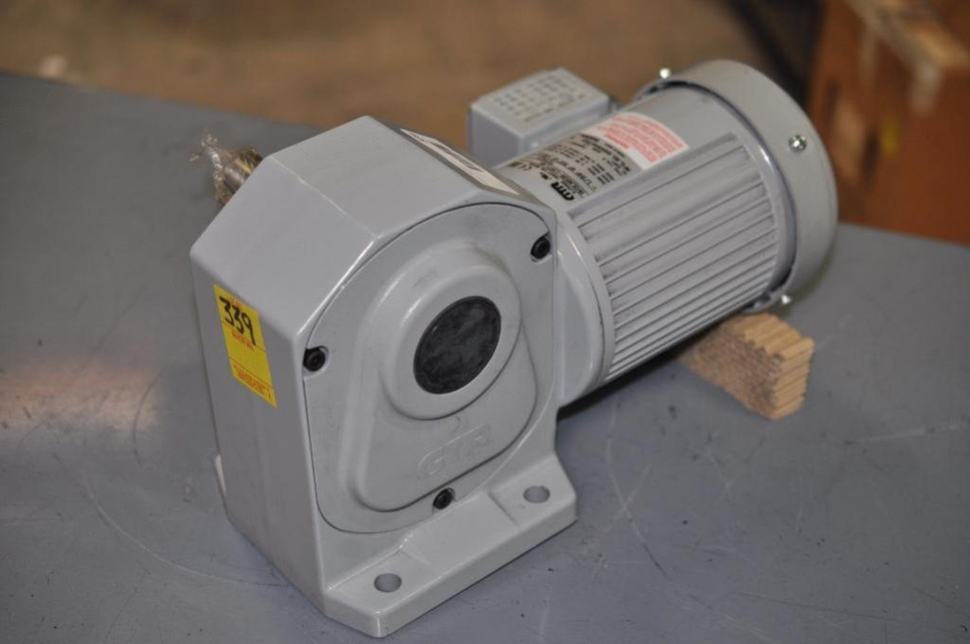 Gear Motor - Image 2 of 4