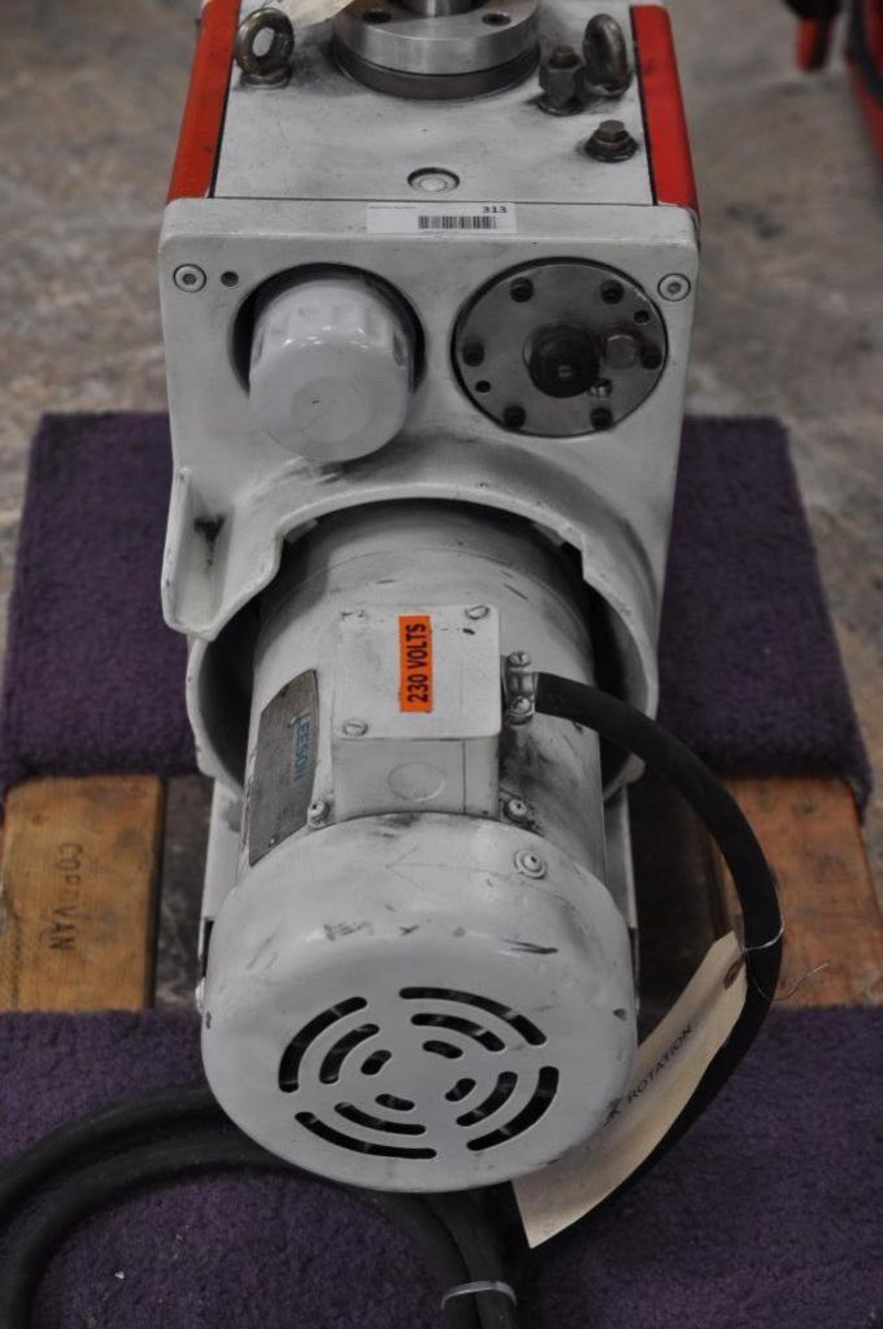 Vacuum Pump - Image 3 of 7