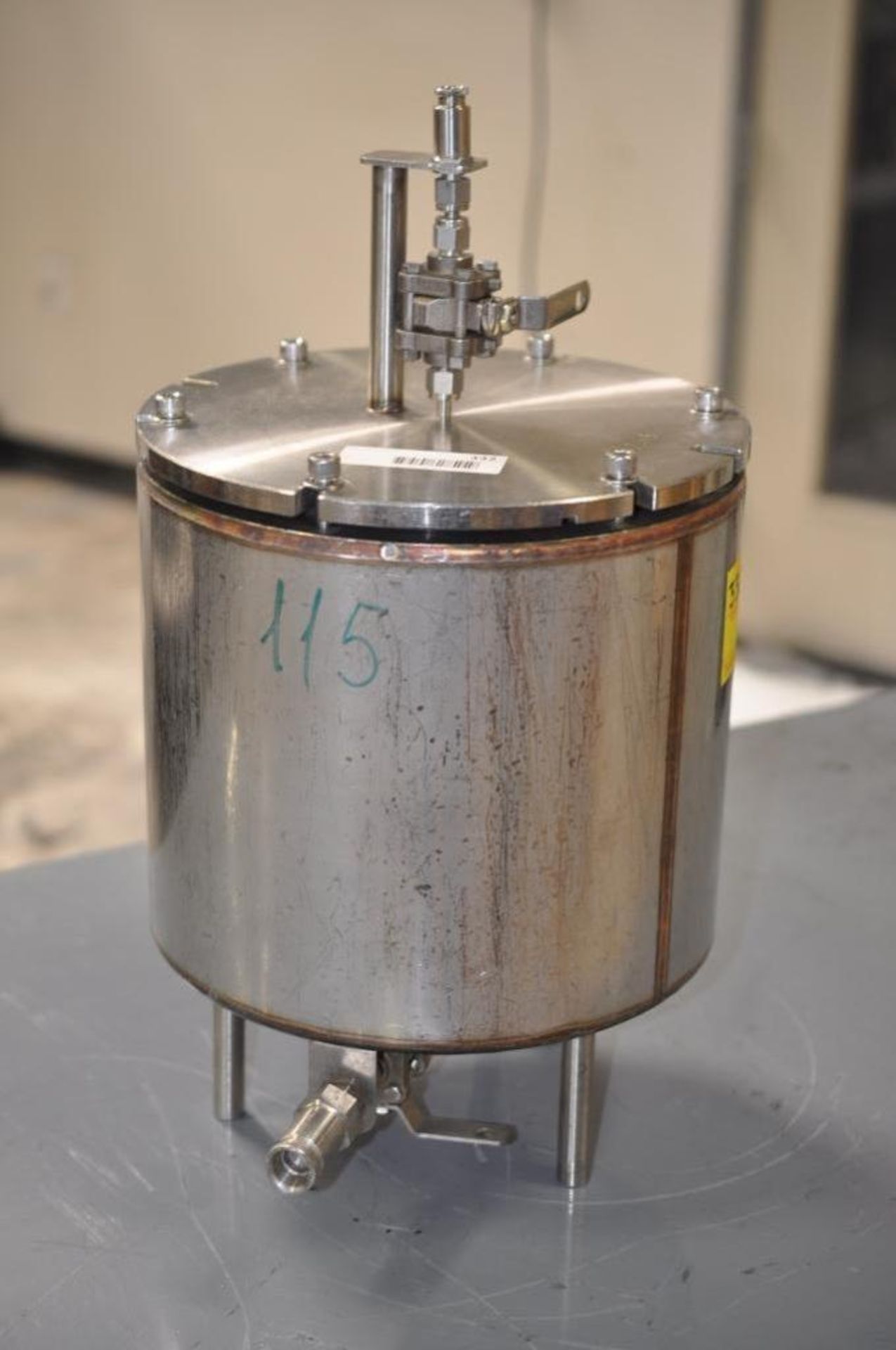 High Vacuum Vessel - Image 2 of 3