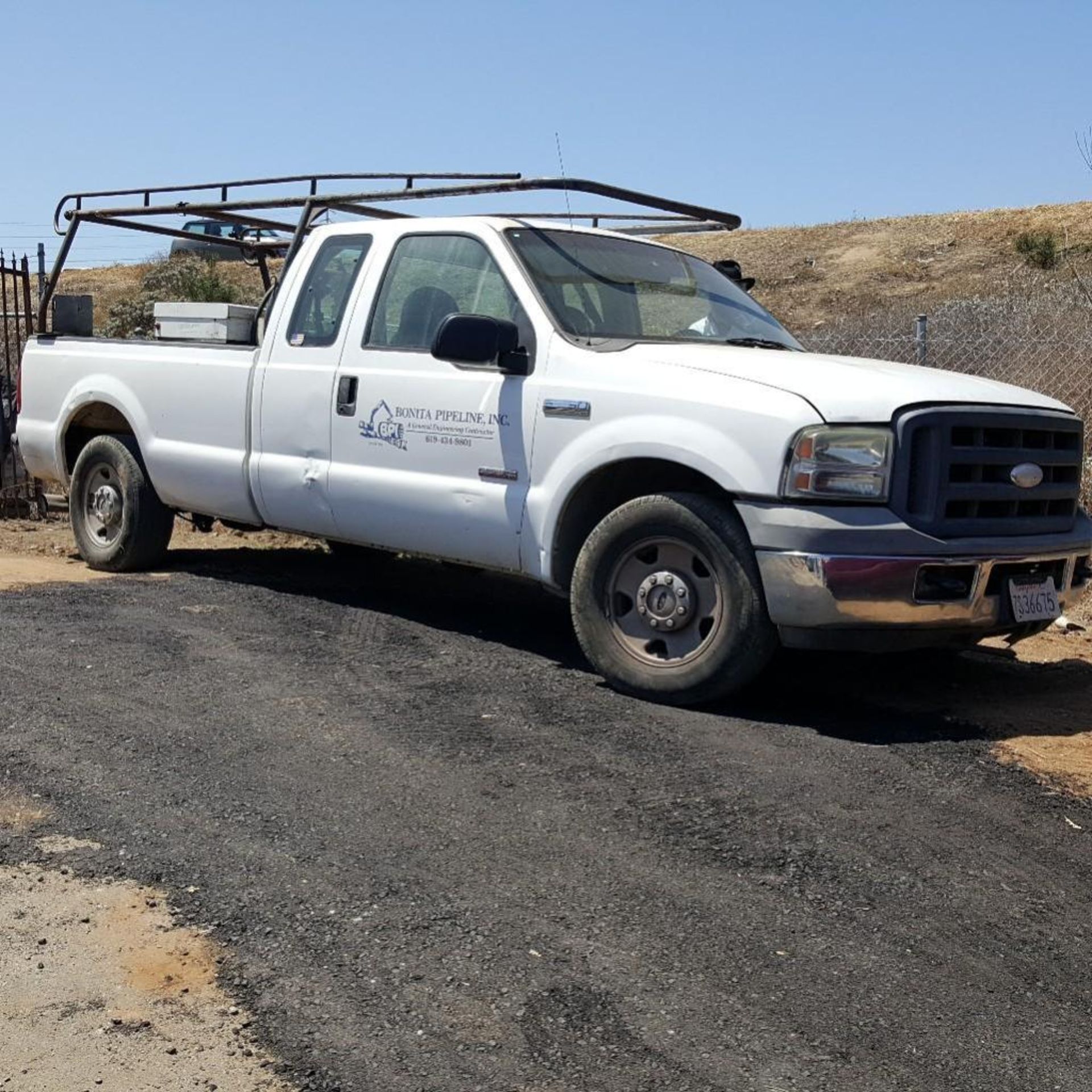 2005 Ford F-250 Extended Cab Pickup Truck lic. plate 7S36675