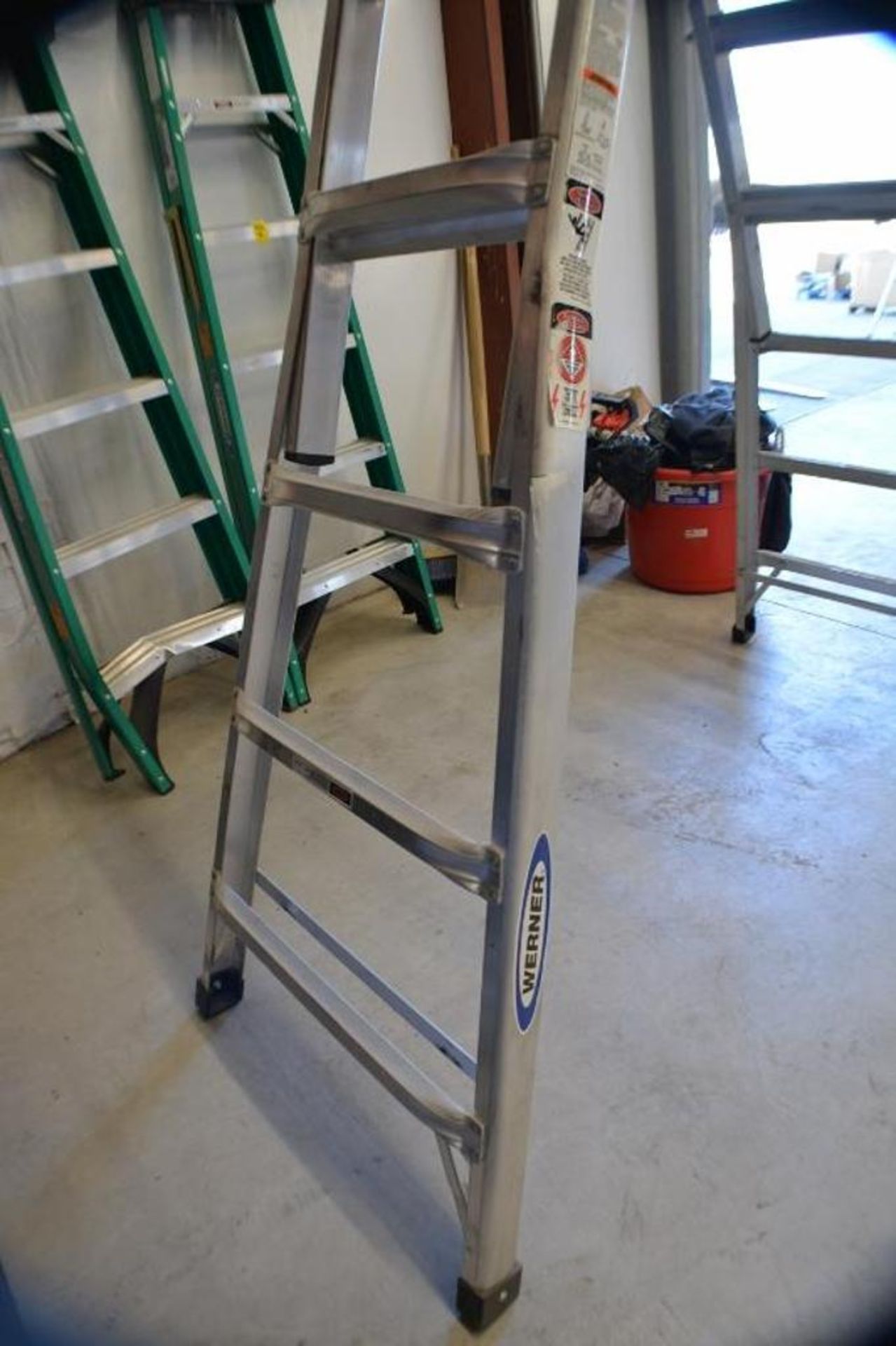 Werner Ladder 22ft Aluminum Telescoping Multi Position Ladder with 300lbs capacity Type IA Duty Rati - Image 5 of 6