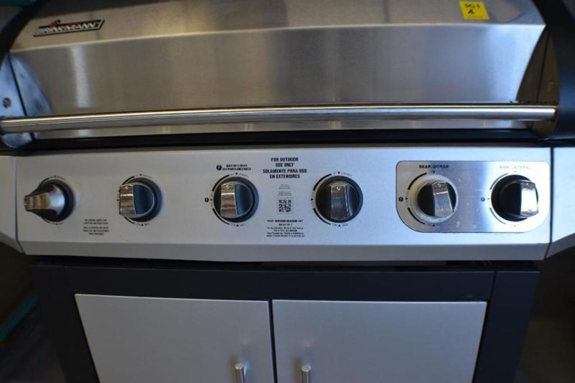 Brinkman Grill with 6 Burners - Image 2 of 9