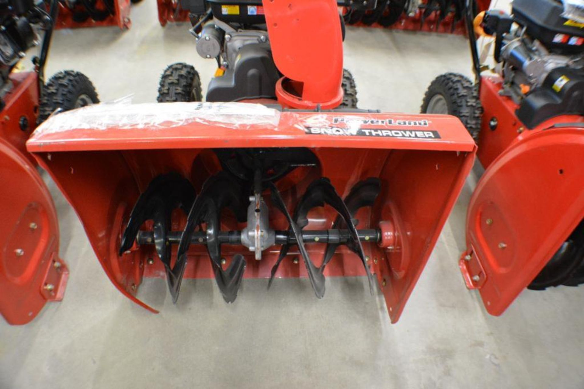 Snow Thrower 24in. 6.5HP with electric Start Engine 4 Stroke by Powerland - Image 3 of 6