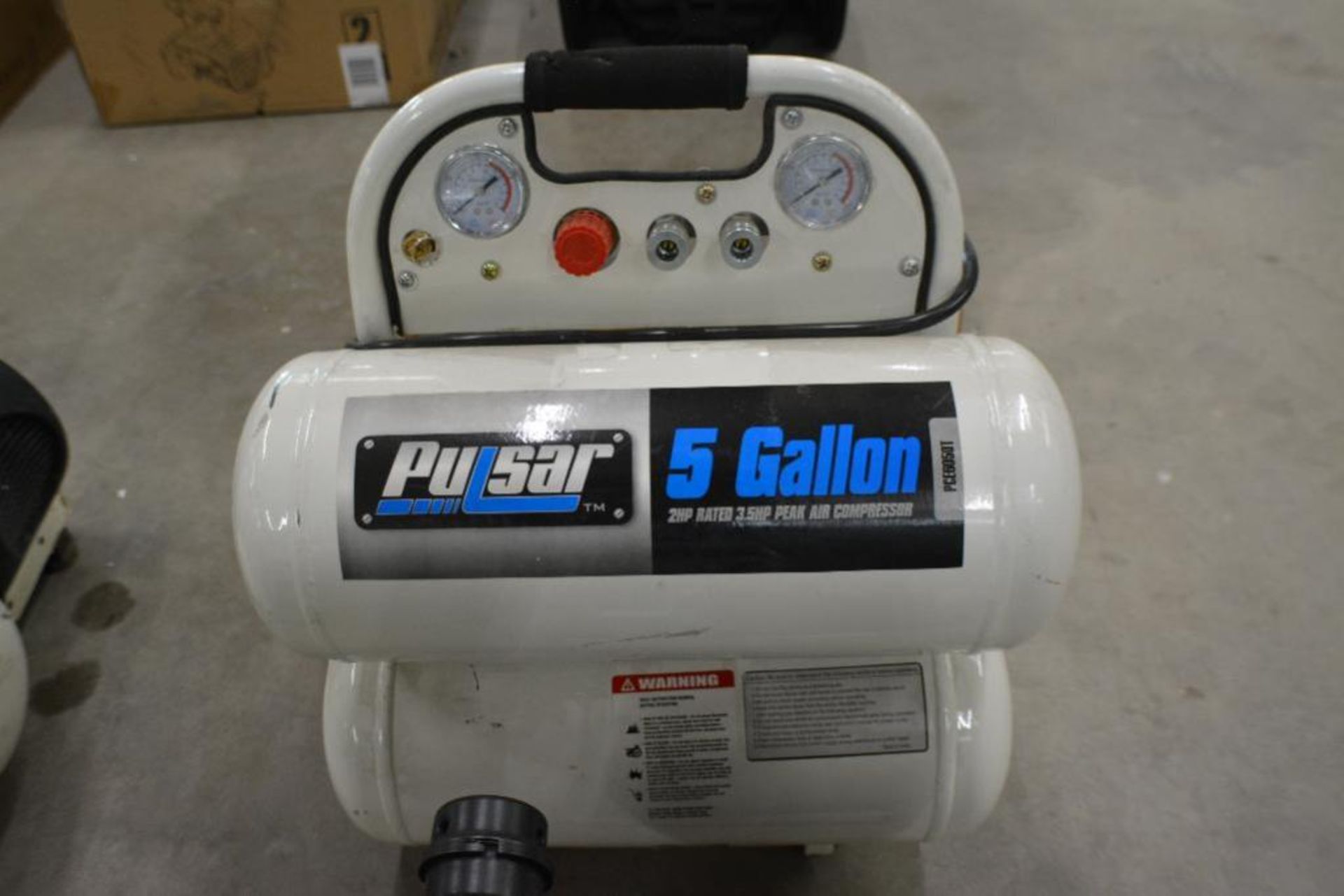 5 Gallon Air Compressor 2.0HP 115PSI by Pulsar. Qty 2 x $ - Image 3 of 5