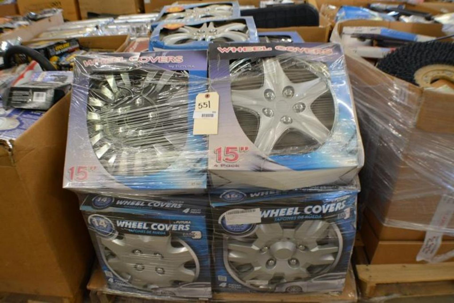 Wheel Covers Assorted Sizes. Contents of Gaylord