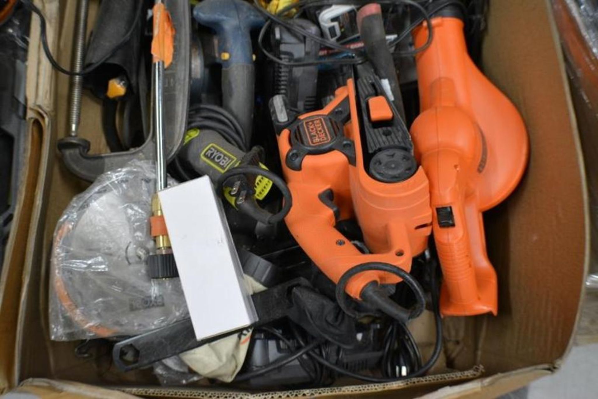 Power Tools. Assorted Brands. Ryobi + Ridgid + Dewalt + Milwaukee. Contents of Pallet - Image 3 of 9