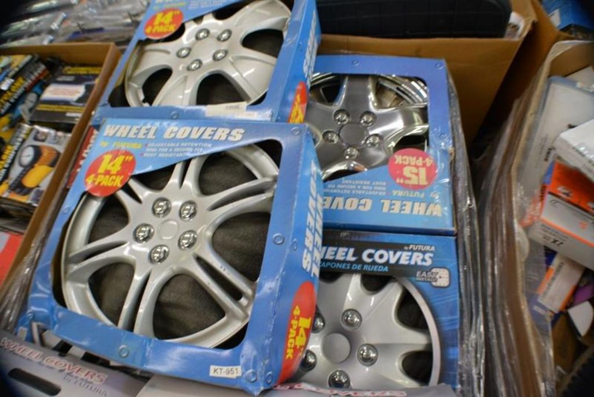 Wheel Covers Assorted Sizes. Contents of Gaylord - Image 5 of 6