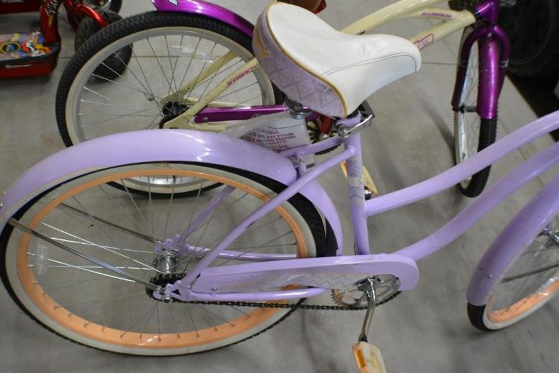 26in. Huffy Panama Jack Womens Cruiser Bike Pink Color - Image 6 of 6