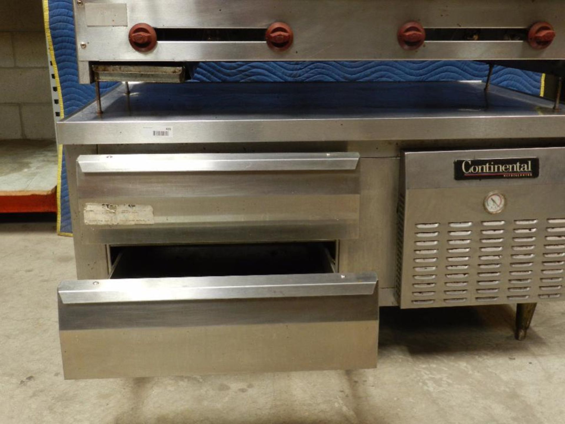 Refrigerated two drawer chef base. stainless steel. Continental make. Trayless. - Image 2 of 2