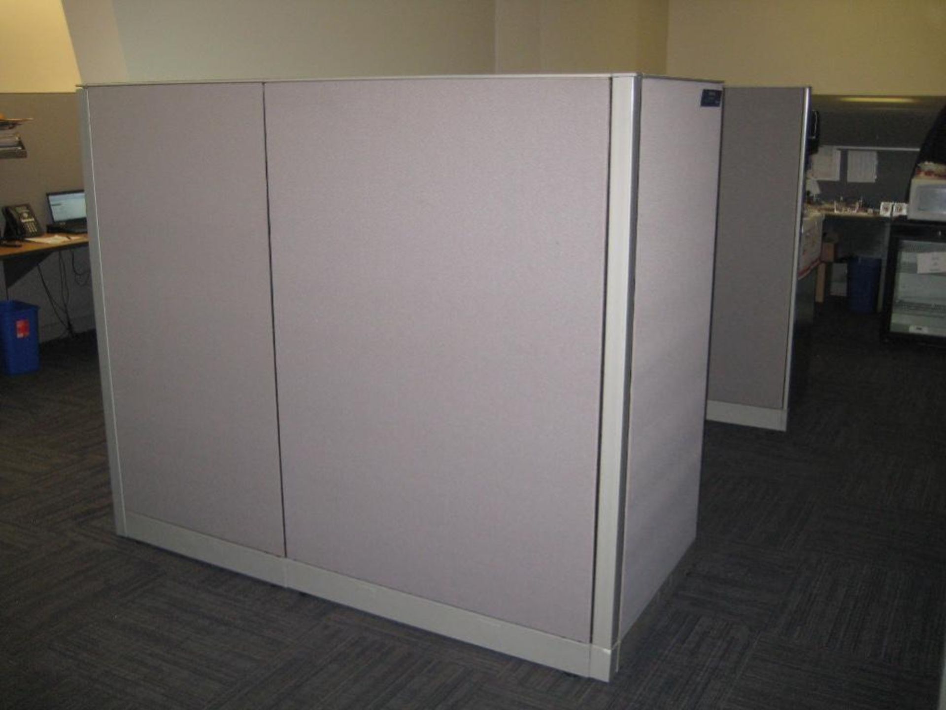 Knoll office cubicles - Image 10 of 51