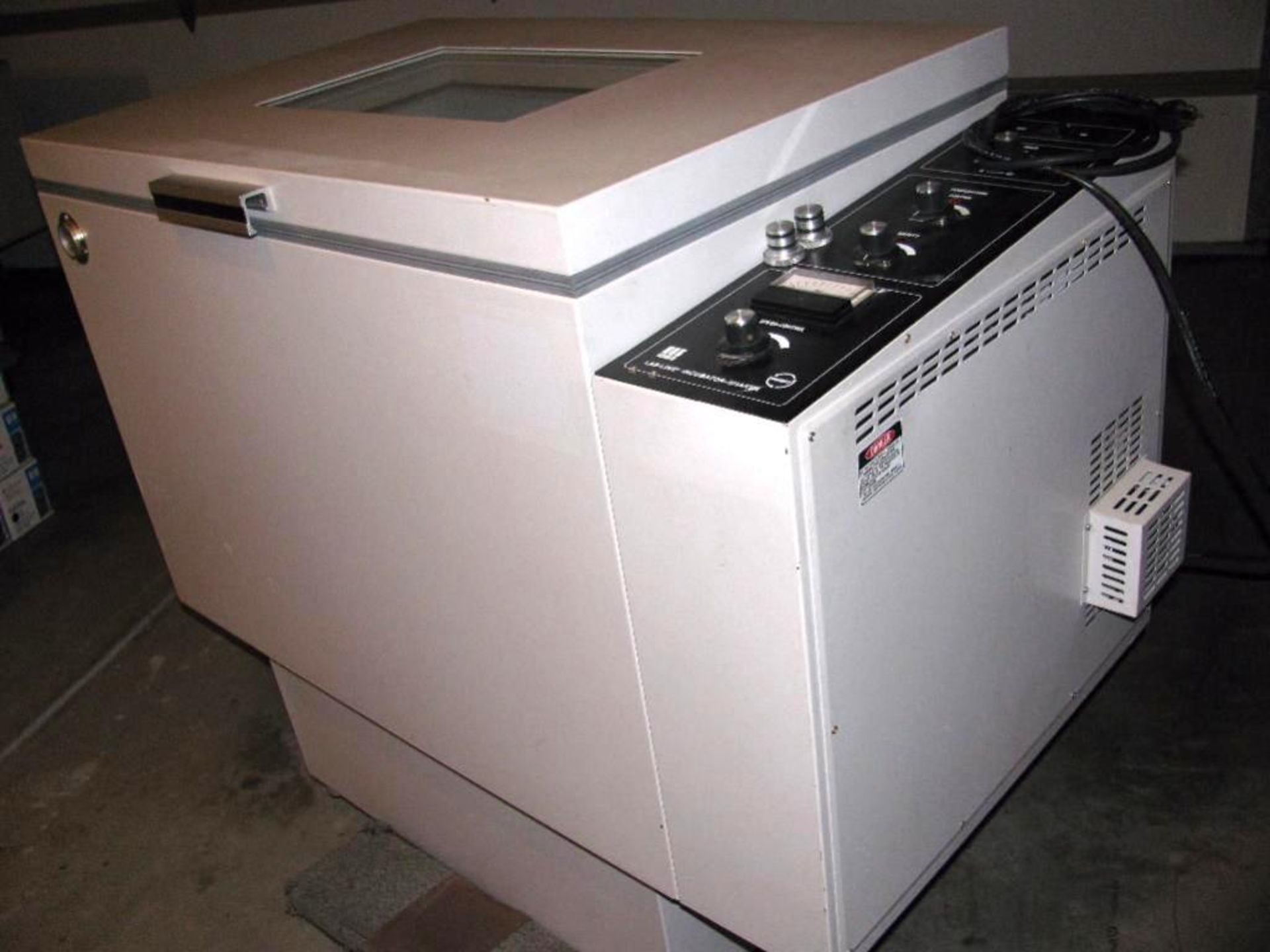 Lab-Line Incubator Shaker. Mod 3526.Serial 1101-0818. 120C 6.67mp 50/60h 800 watts. Mo# 208160. Work