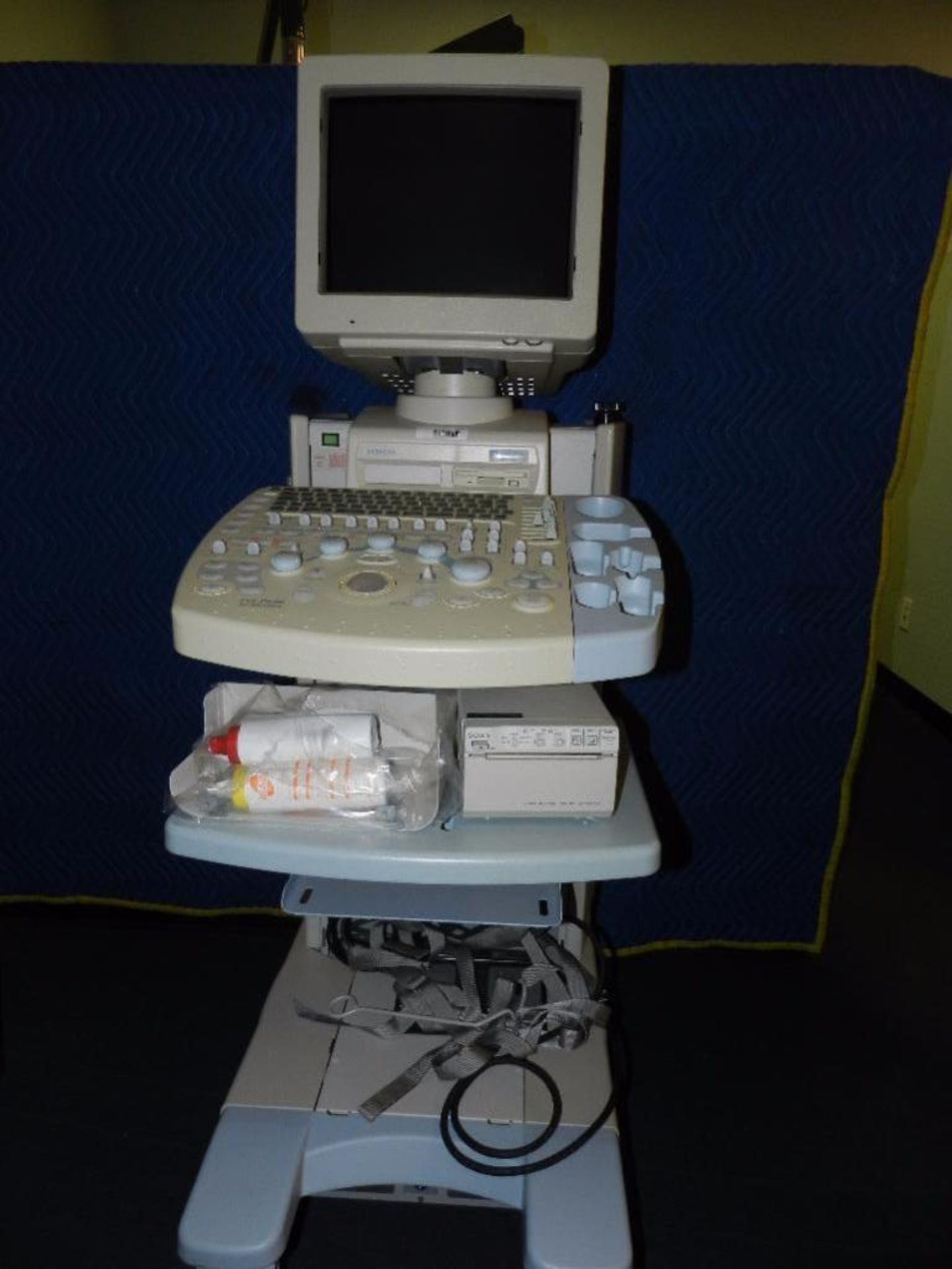 Ultrasound Color Doppler. Model Hitachi Hi Vision Model EUB-5500 Serial SE17938401. Including . Incl - Image 4 of 44