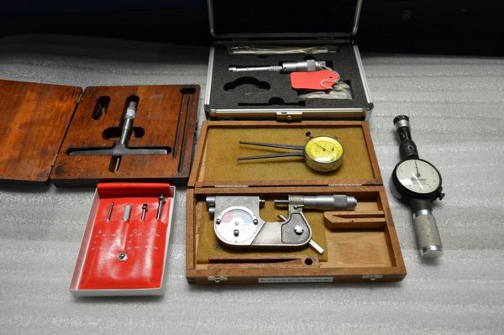 Lukfin Depth Micrometer 0-3", Etalon O.D. Indicating Micrometer , N.C.K. I.D. Dial Caliper , - Image 8 of 8