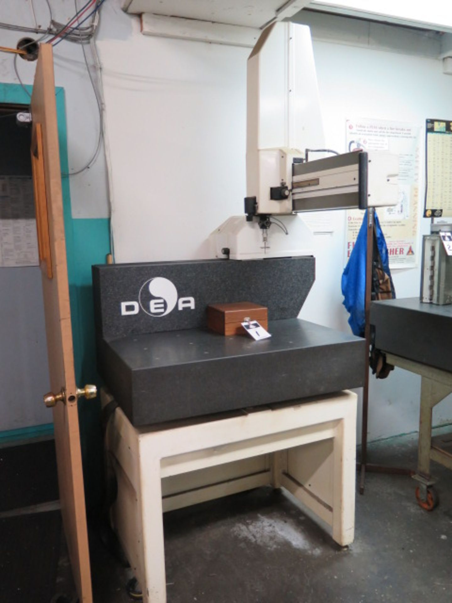 DEA CMM Machine s/n 671 (NO COMPUTER)