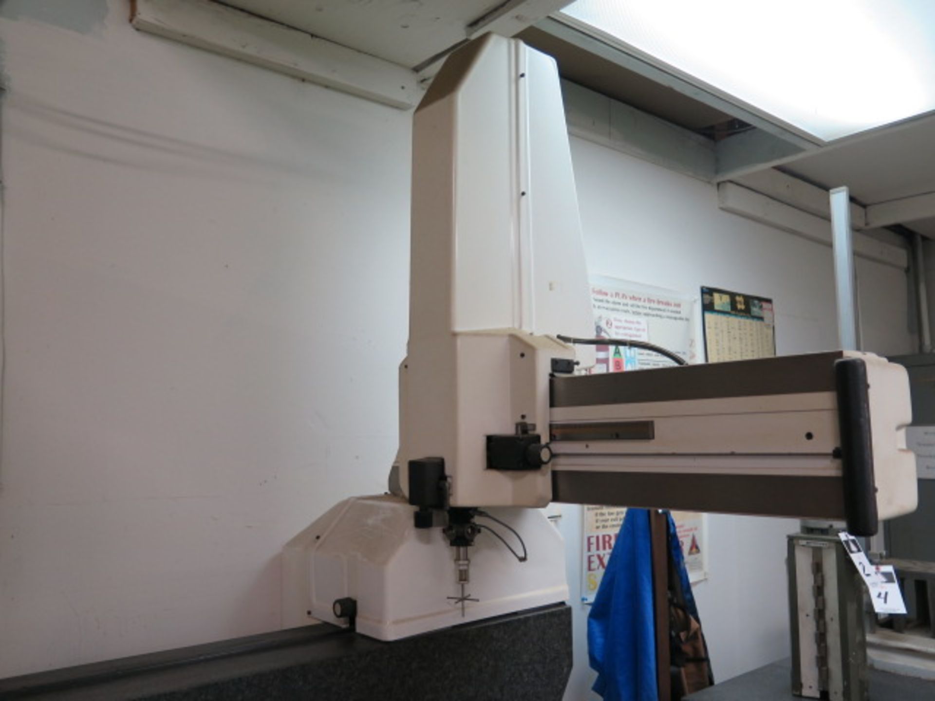 DEA CMM Machine s/n 671 (NO COMPUTER) - Image 3 of 5