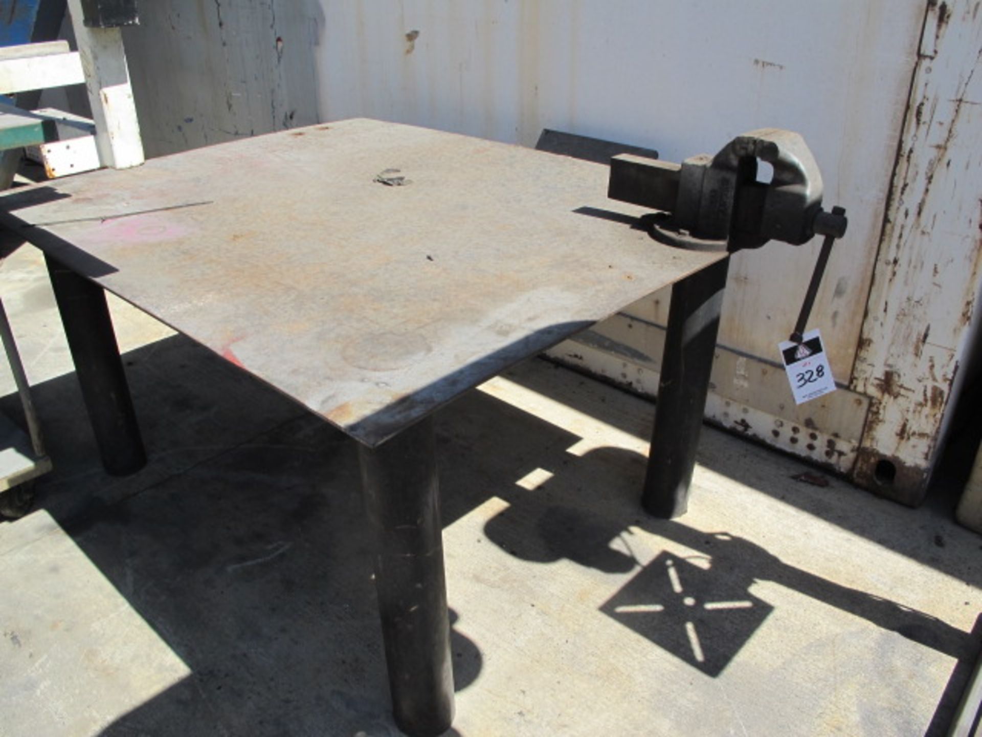 Steel Work Bench w/ Bench Vise