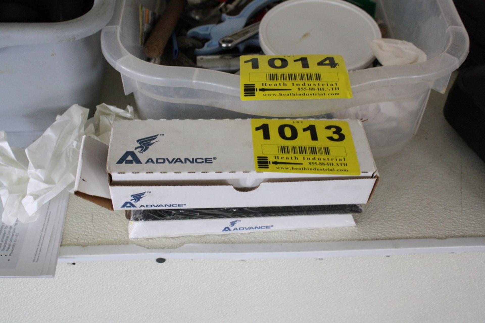 (3) ADVANCE BALLASTS