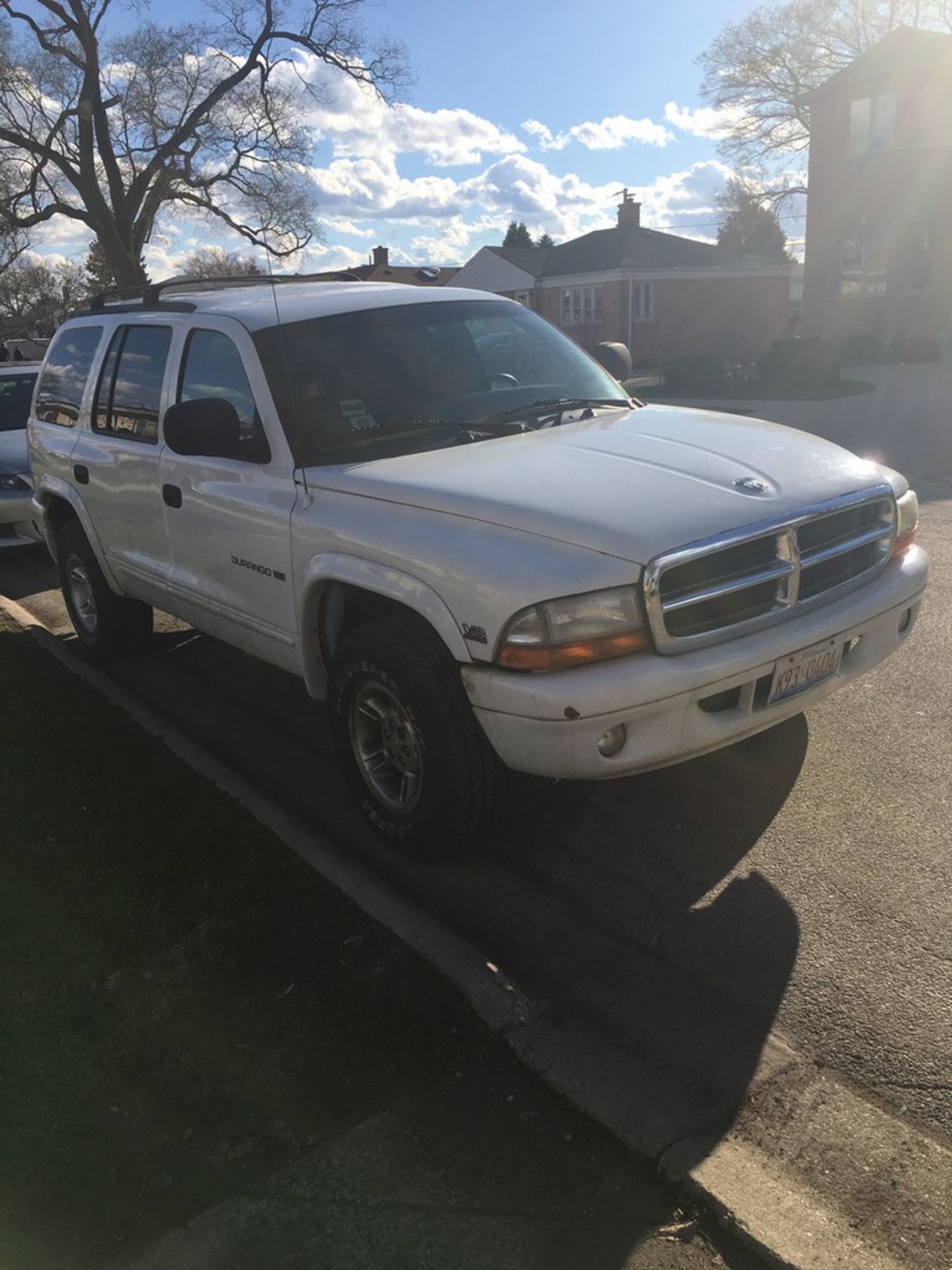 2000 DODGE DURANGO SUV, VIN 1B4HS28N5YF110136, V8 MAGNUM, AUTOMATIC TRANS, 188,960 MILES - Image 2 of 11