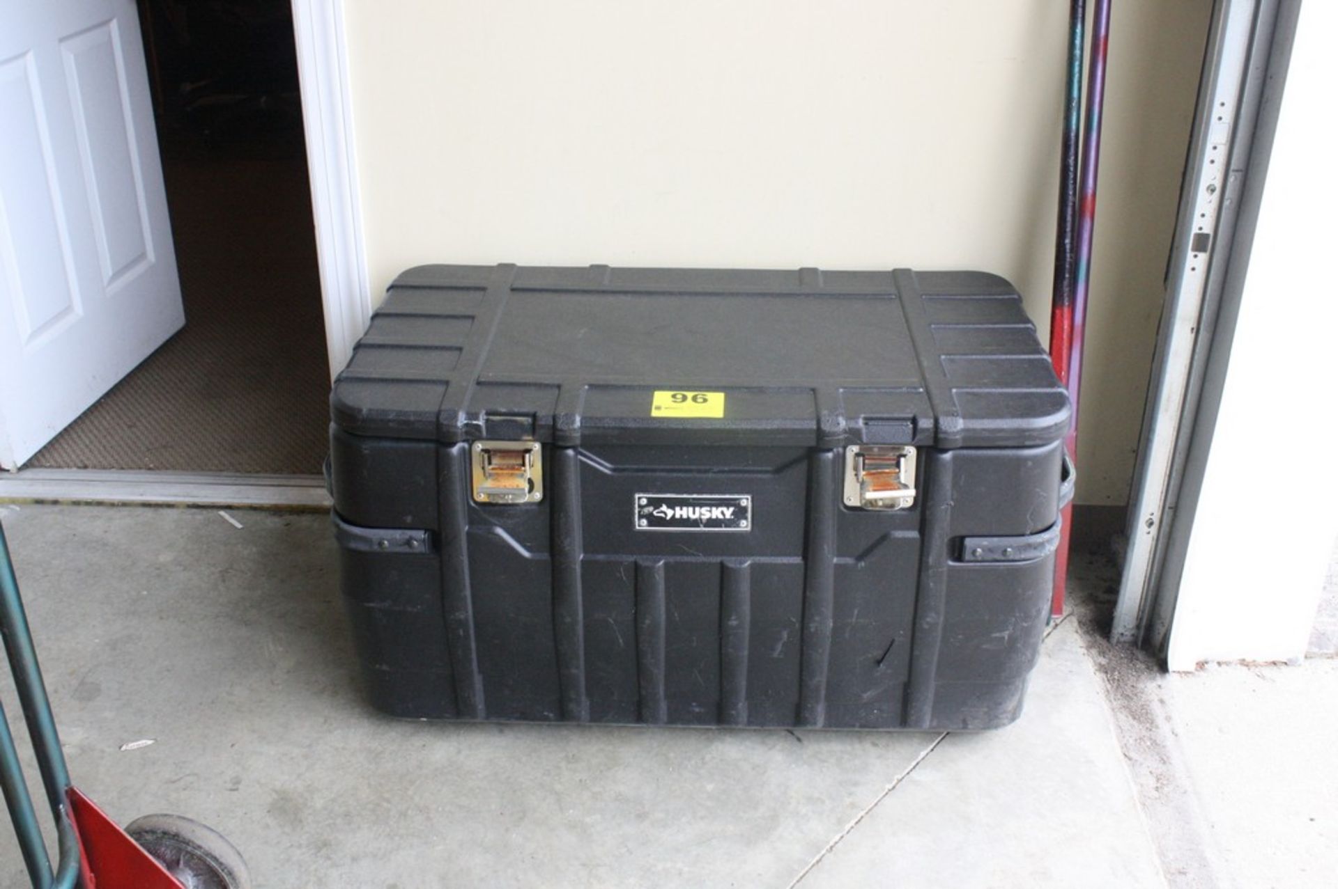 HUSKY 100 GALLON 48 IN. PORTABLE WATER RESITANT TOOL TRUCK STORAGE JOB BOX