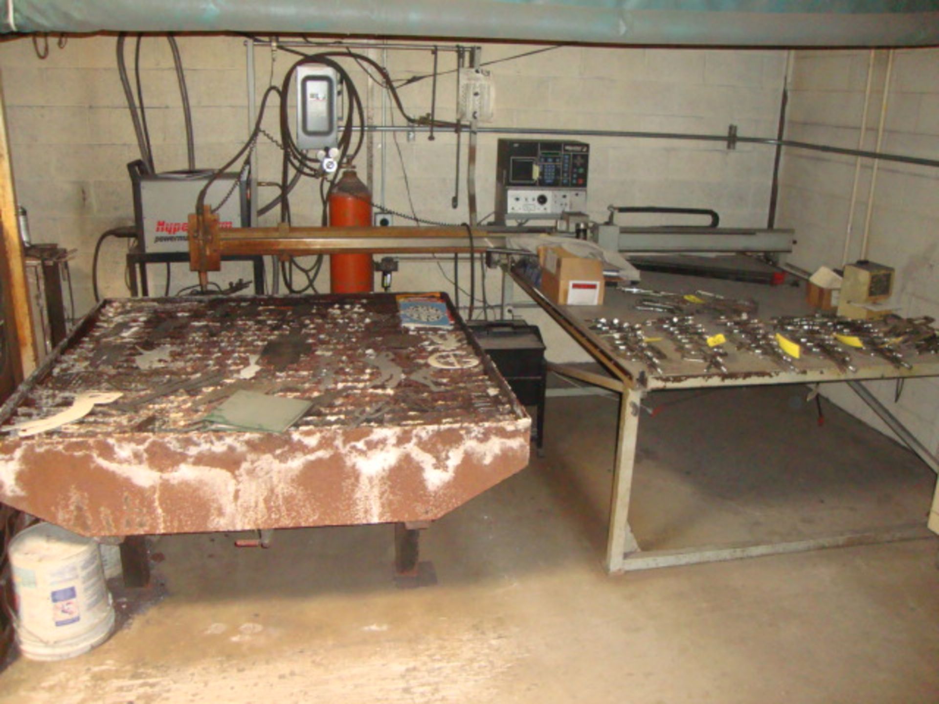 CNC PLASMA TABLE (6' X 6') W/ BURNY3 CNC CONTROL & HYPOTHERM POWER MAX 1100; W/SAMPLES, PROGRAMS, & - Image 4 of 6