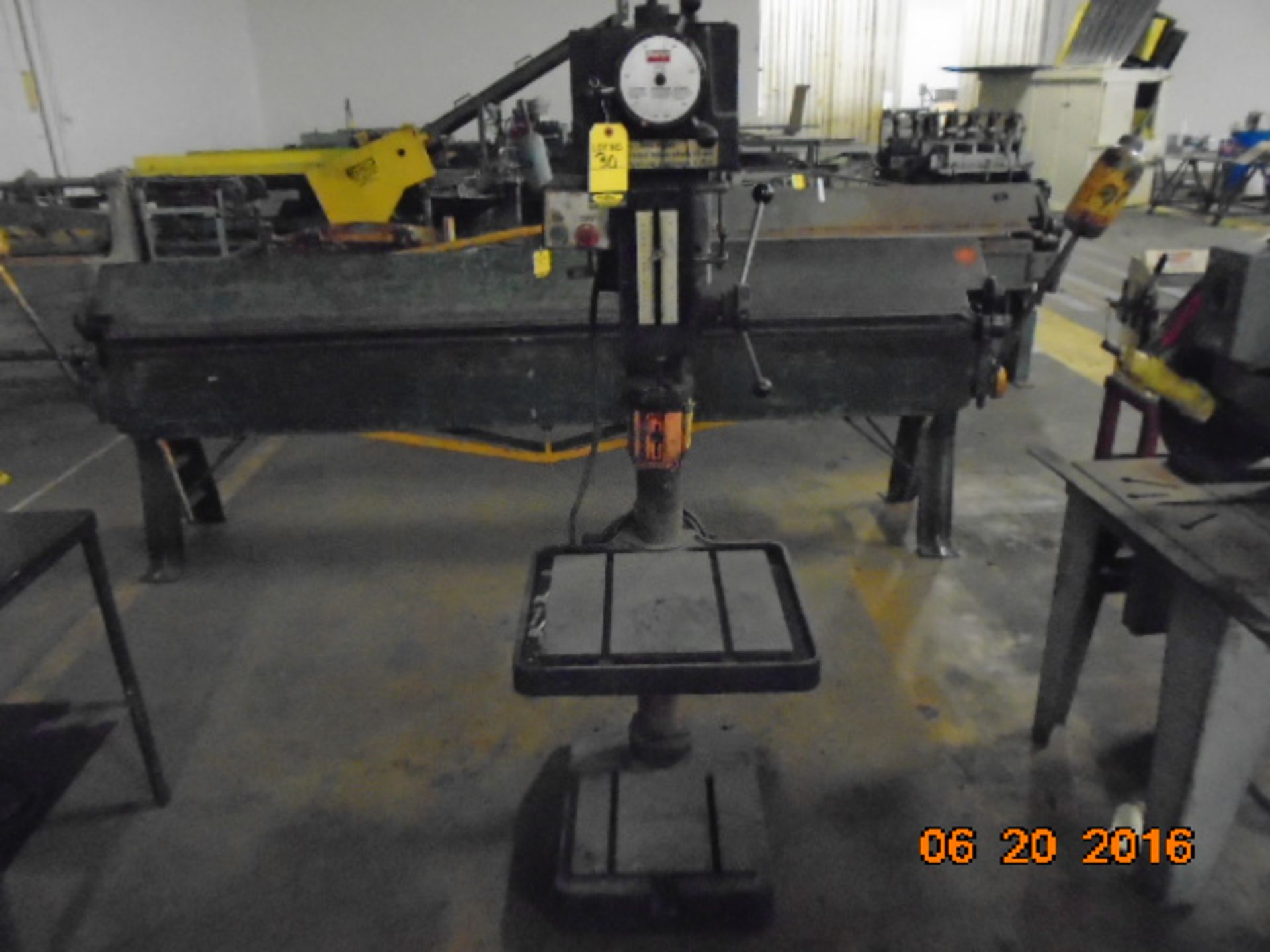 DAYTON 20" VARIABLE SPEED DRILL PRESS