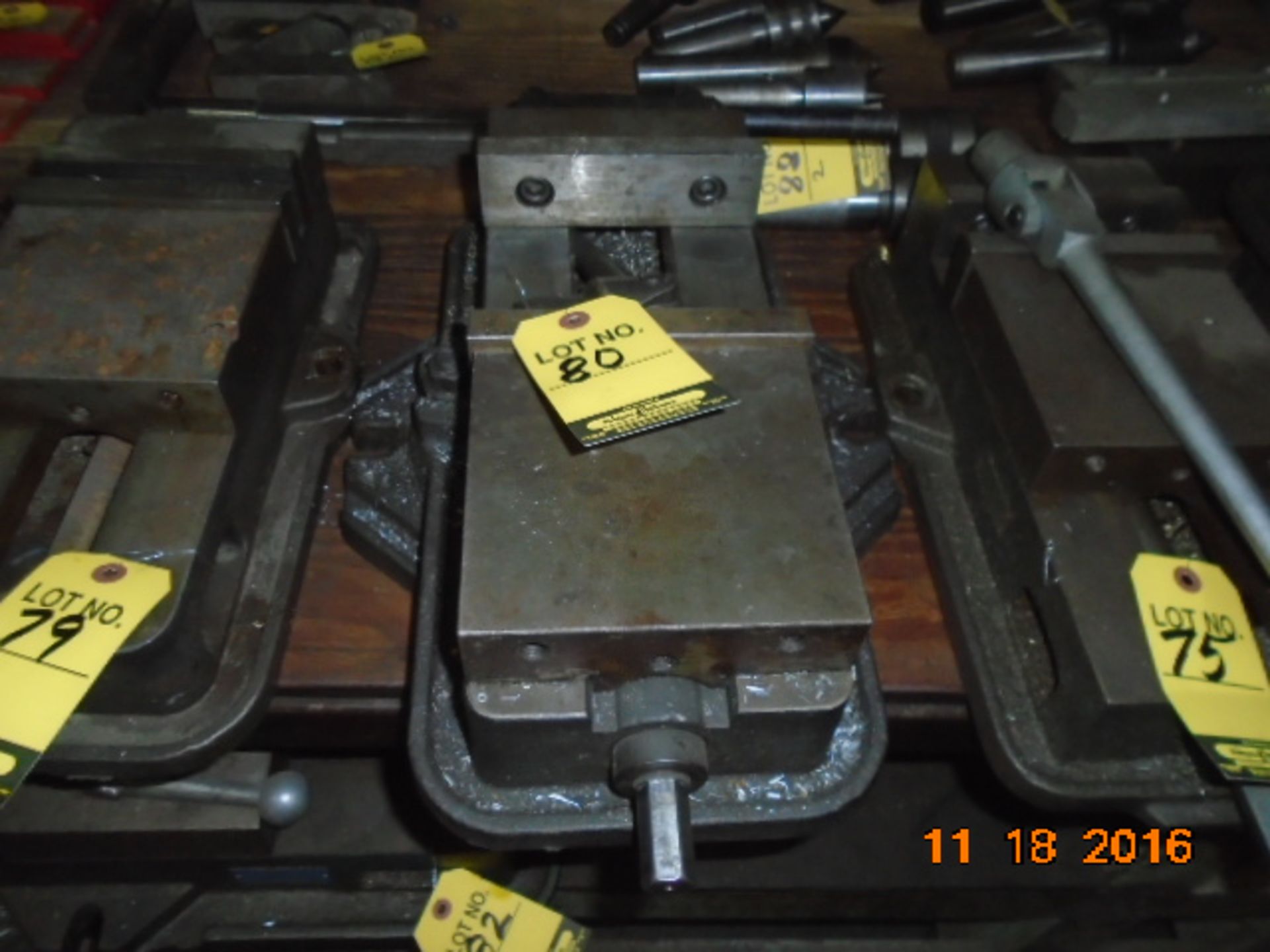 JET MILL VISE