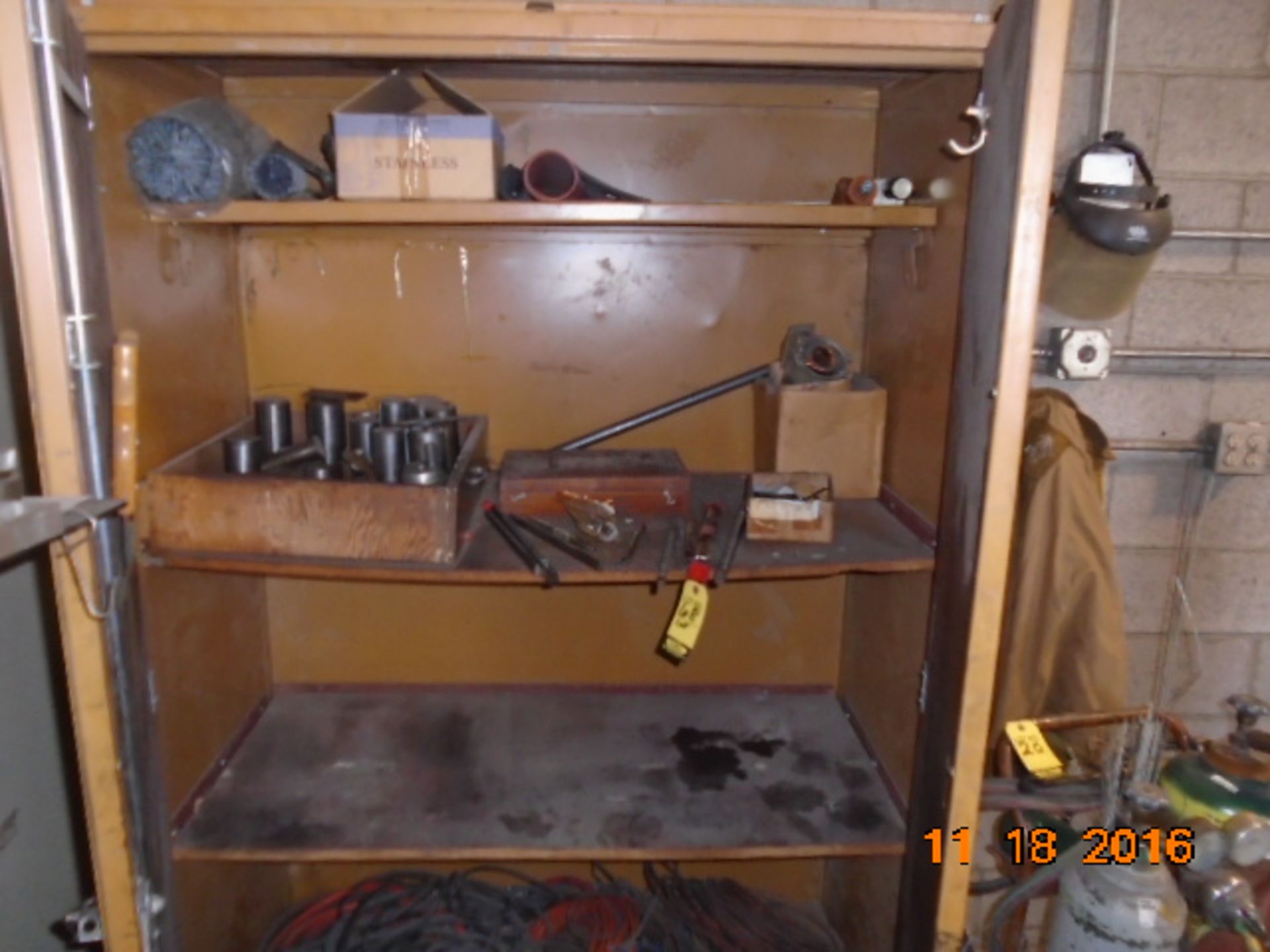 LOT CABINET W/ BROCHES, ETC.