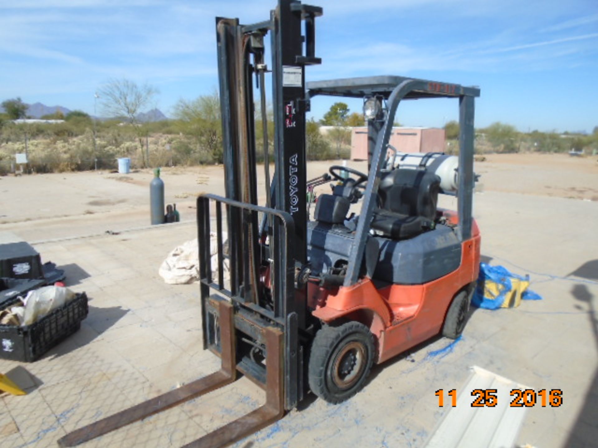 TOYOTA 3000# PROPANE FORKLIFT, 2-STAGE MAST, MDL. 7FGU15 SN.60061