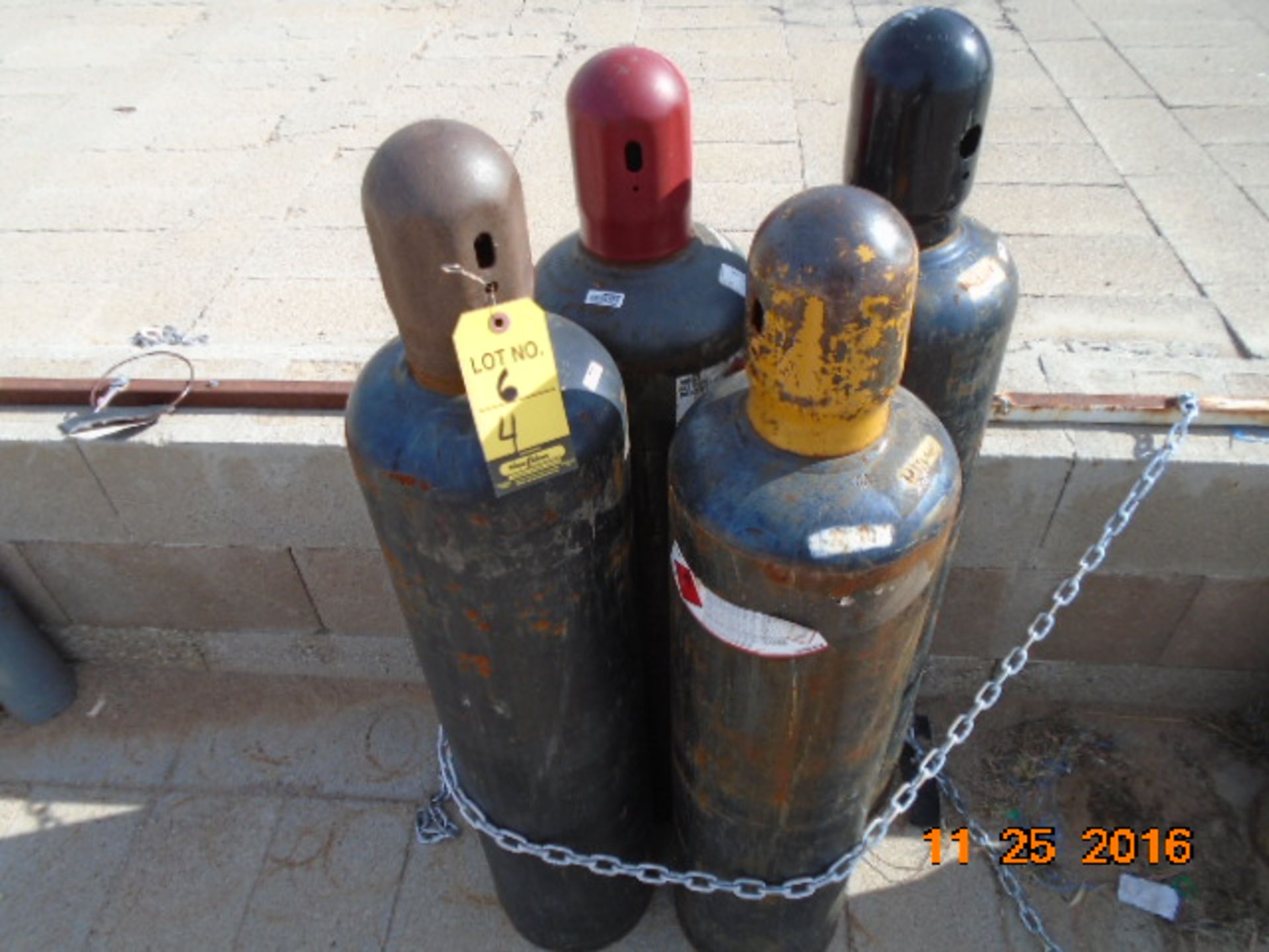 ACETYLENE BOTTLES (FULL)