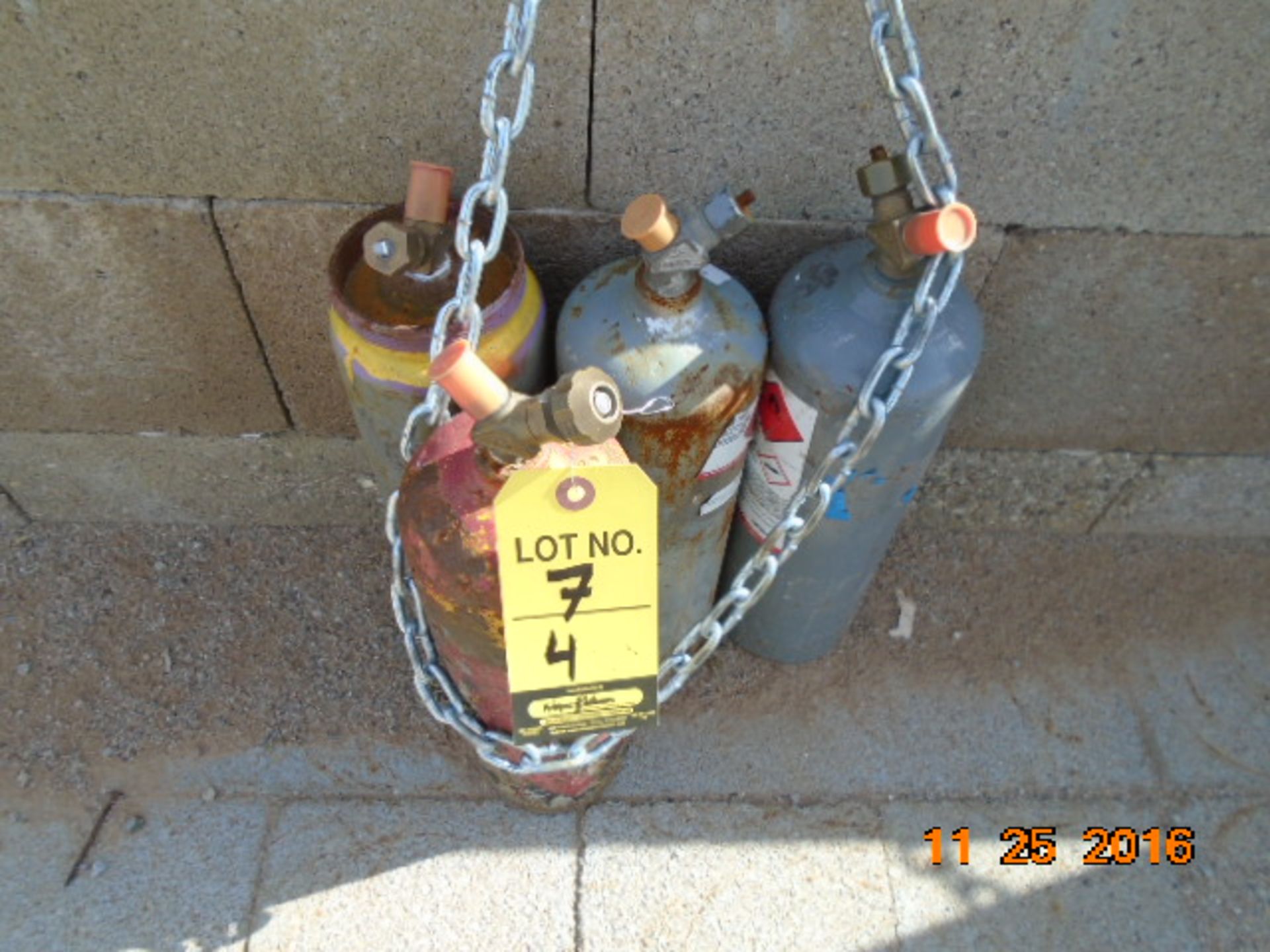 SMALL ACETYLENE BOTTLES (FULL)