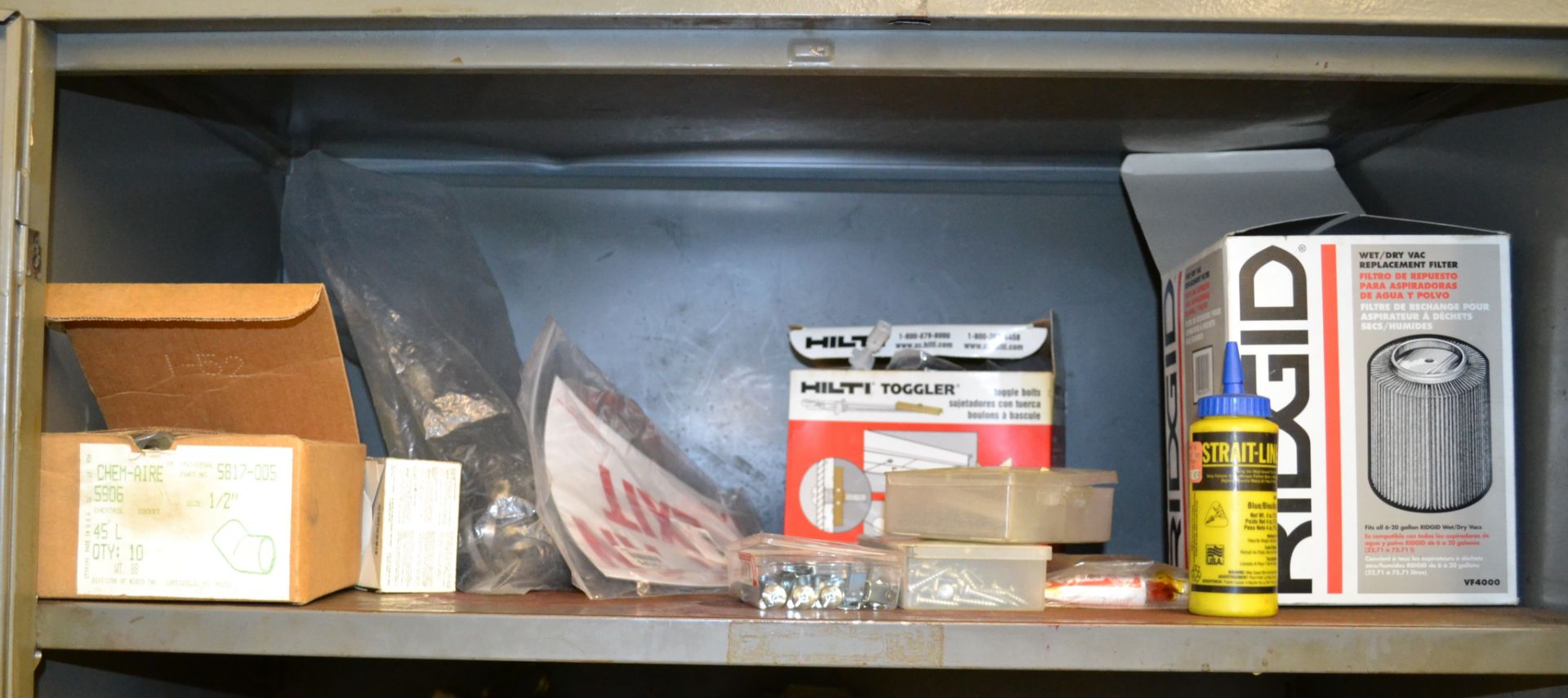 Shop Cabinet With Contents - Image 3 of 7