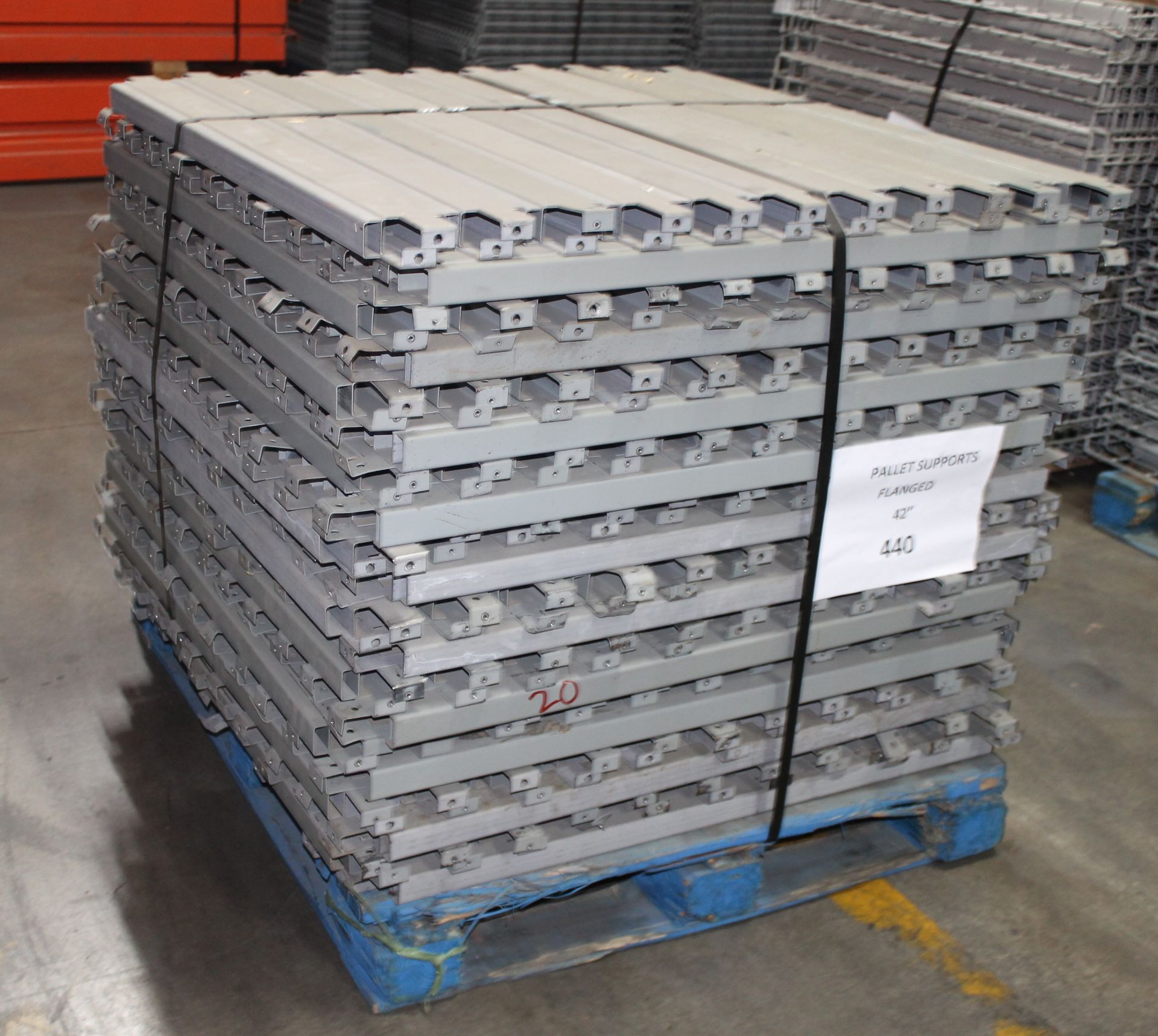 440 PCS OF 42" FLANGED METAL PALLET SUPPORTS FOR 42" DEEP UPRIGHT. - Image 3 of 3