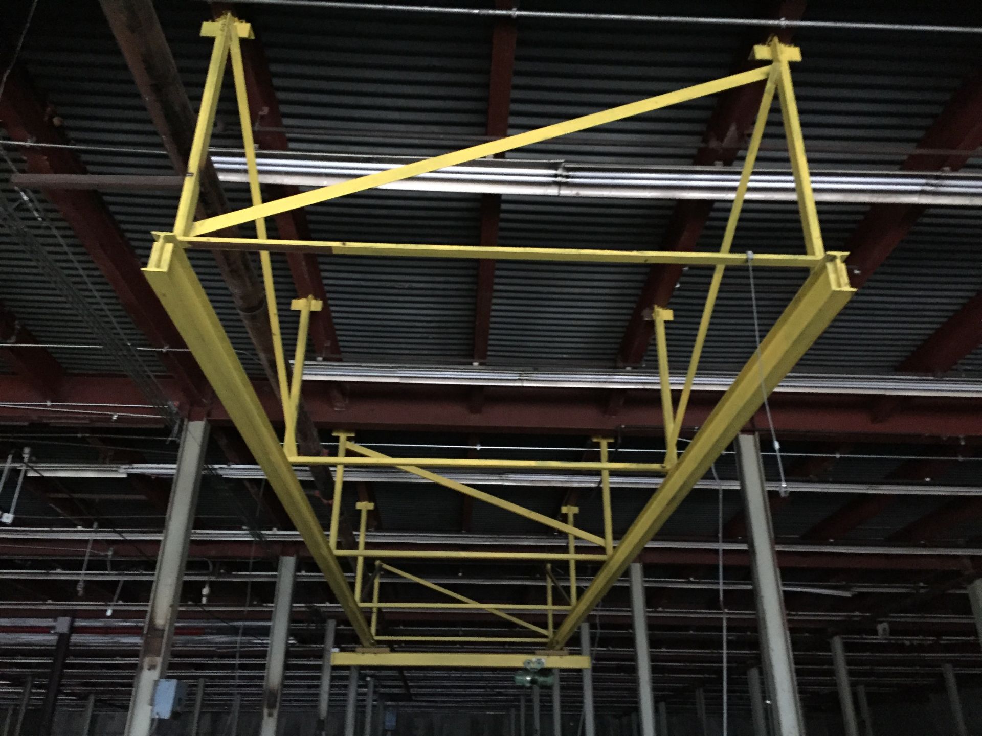 P & H ZIP LIFT 2 TON OVERHEAD CRANE SYSTEM, READY TO LOAD. - Image 3 of 6