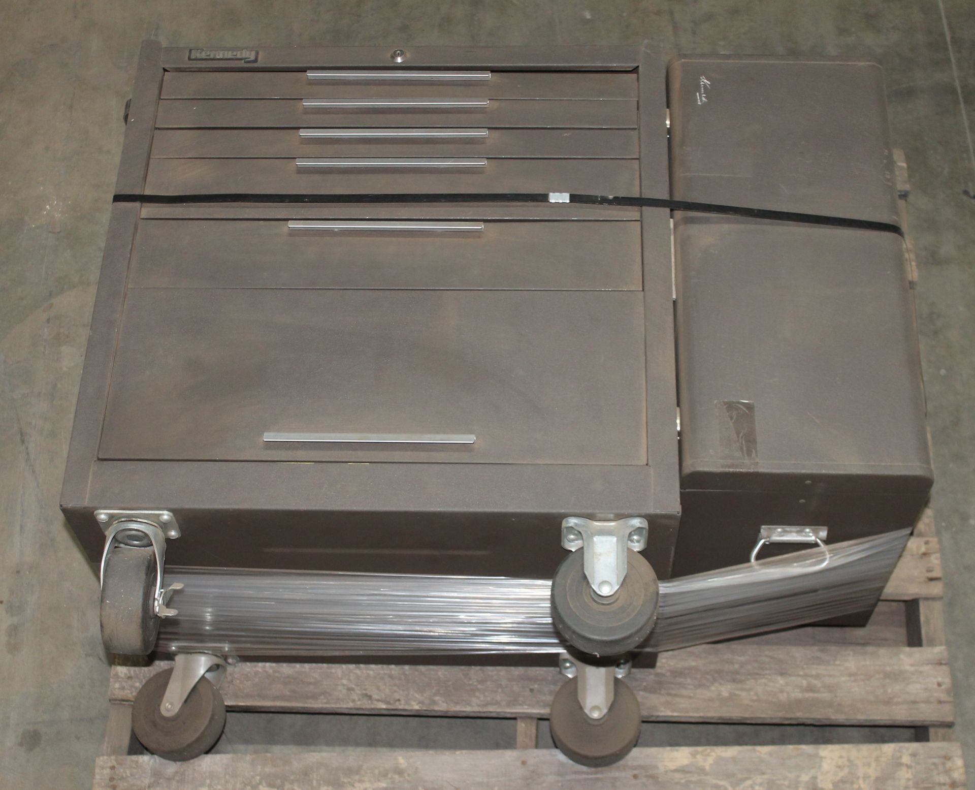 KENNEDY 6 DRAWER ROLLING TOOL BOX