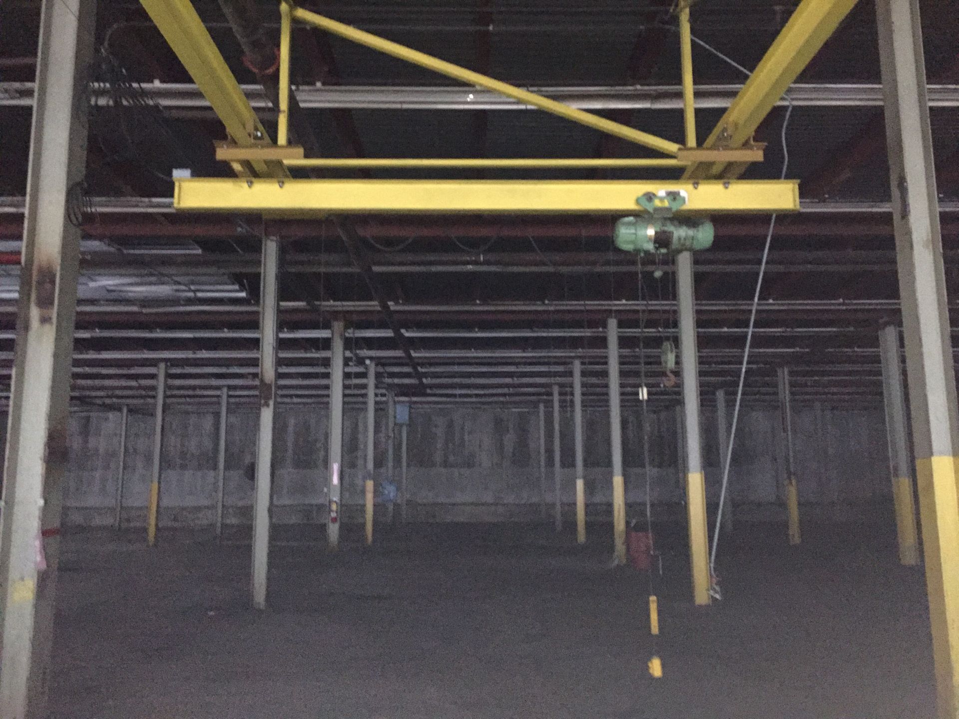 P & H ZIP LIFT 2 TON OVERHEAD CRANE SYSTEM, READY TO LOAD.