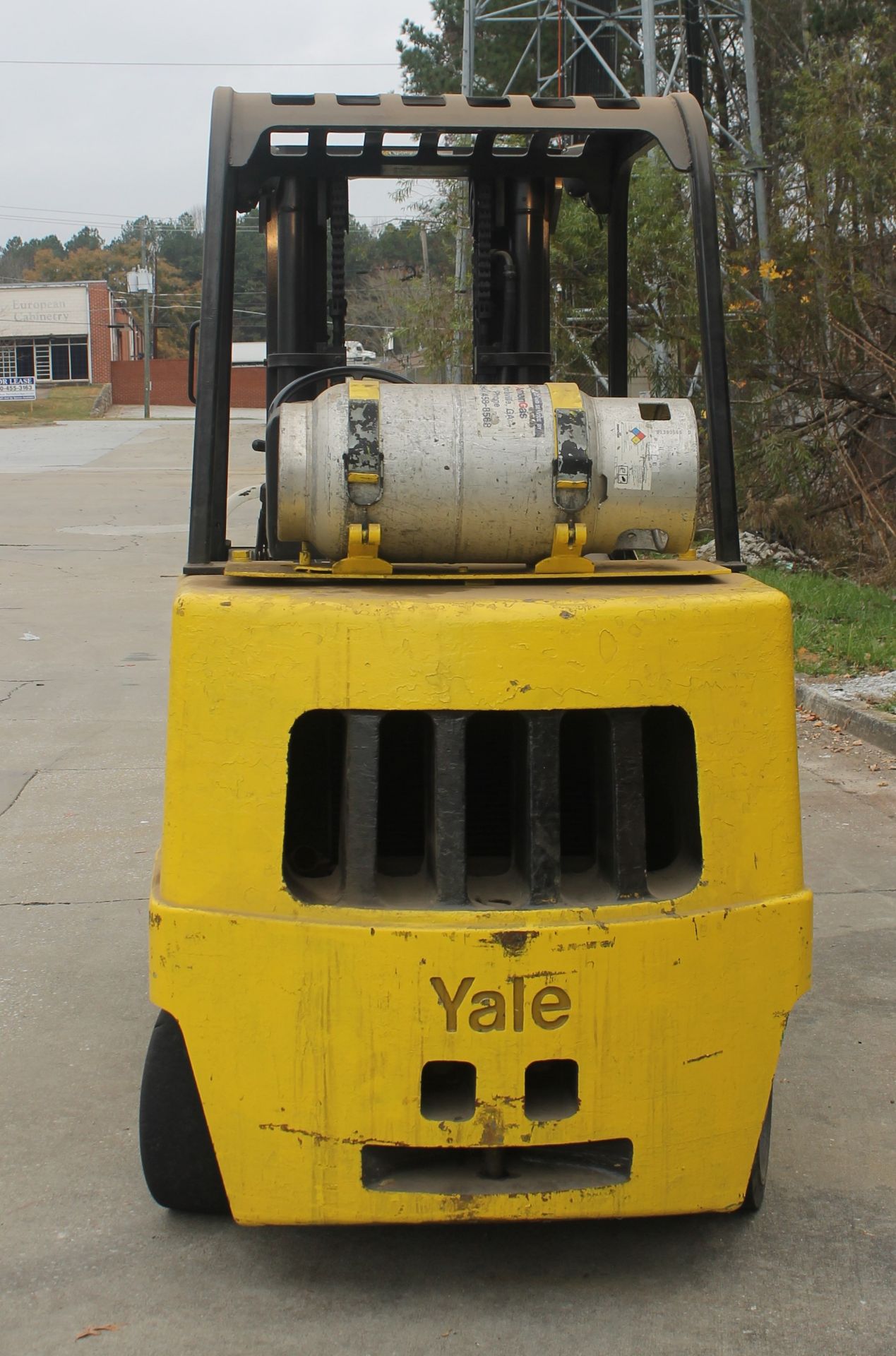 8000 LBS. CAPACITY YALE PROPANE FORKLIFT, CLICK HERE FOR VIDEO - Image 3 of 6