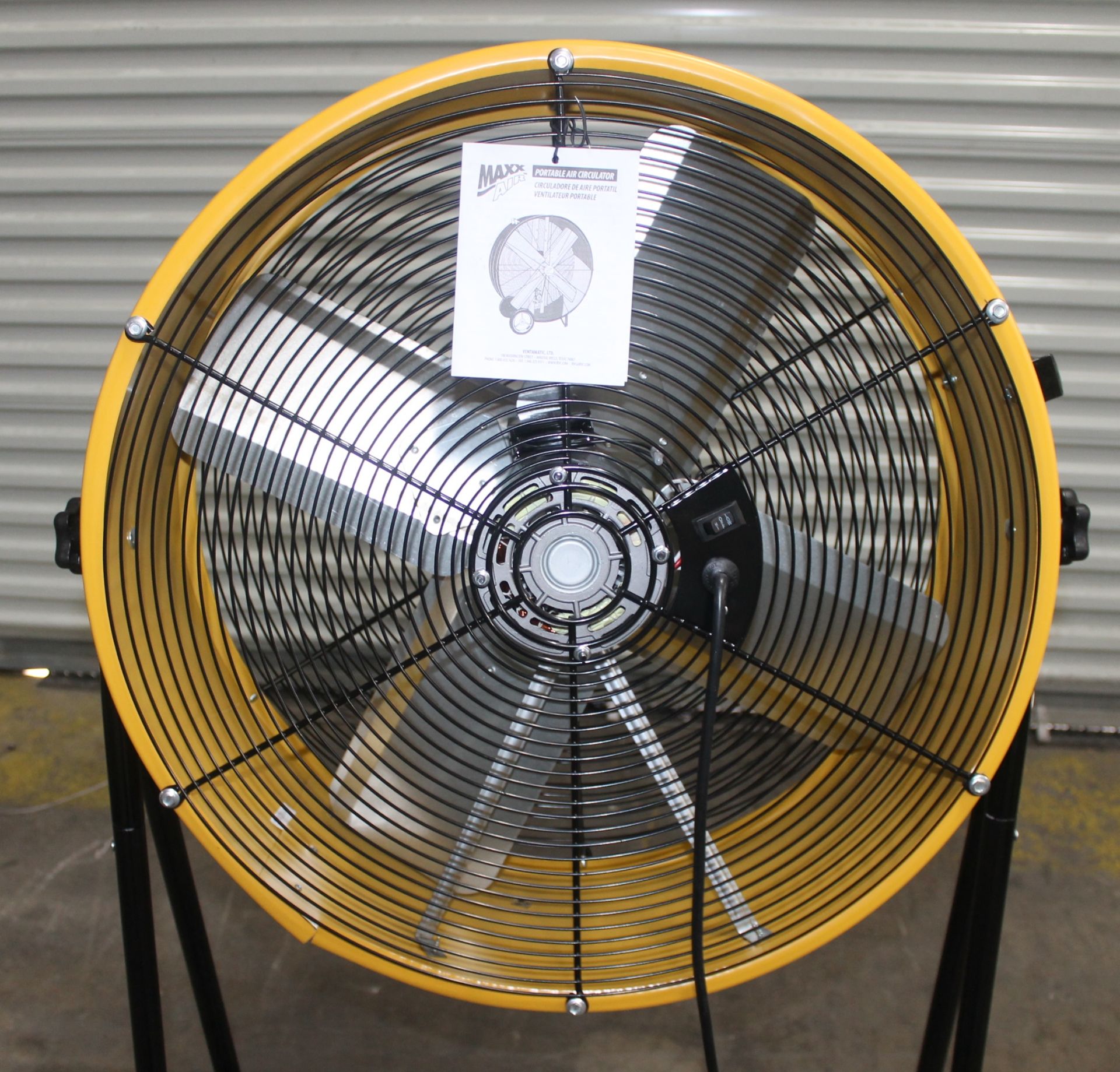 MAX AIR 24" 2 IN 1 TILT FAN,  MODEL: BF24TF2N1, CONVERTS FROM A ROLL AROUND FLOOR FAN TO A 52" STAND - Image 3 of 3