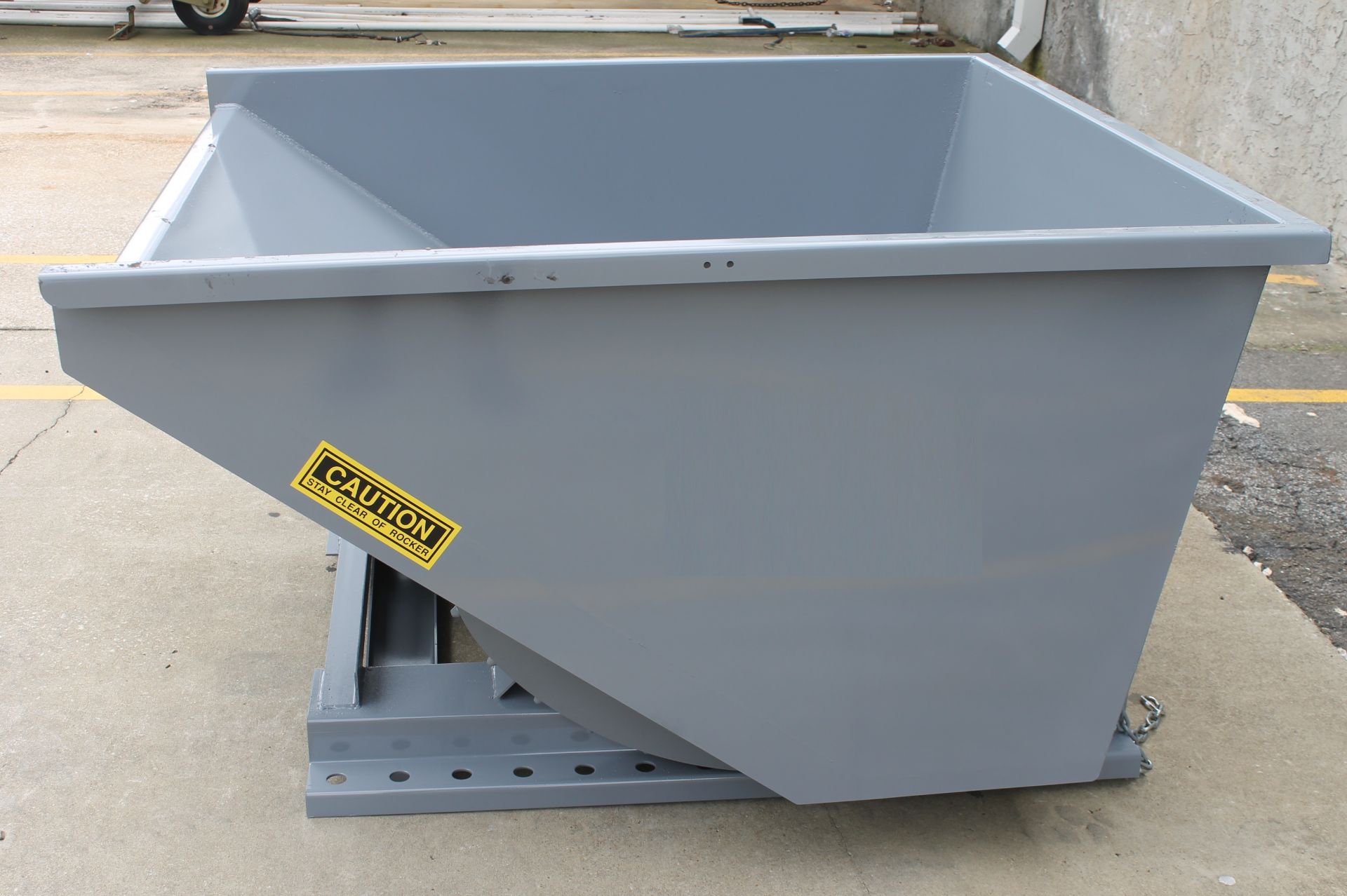 1.5 CU YARD SELF DUMPING HOPPER (NEW), 4000 LB CAP,