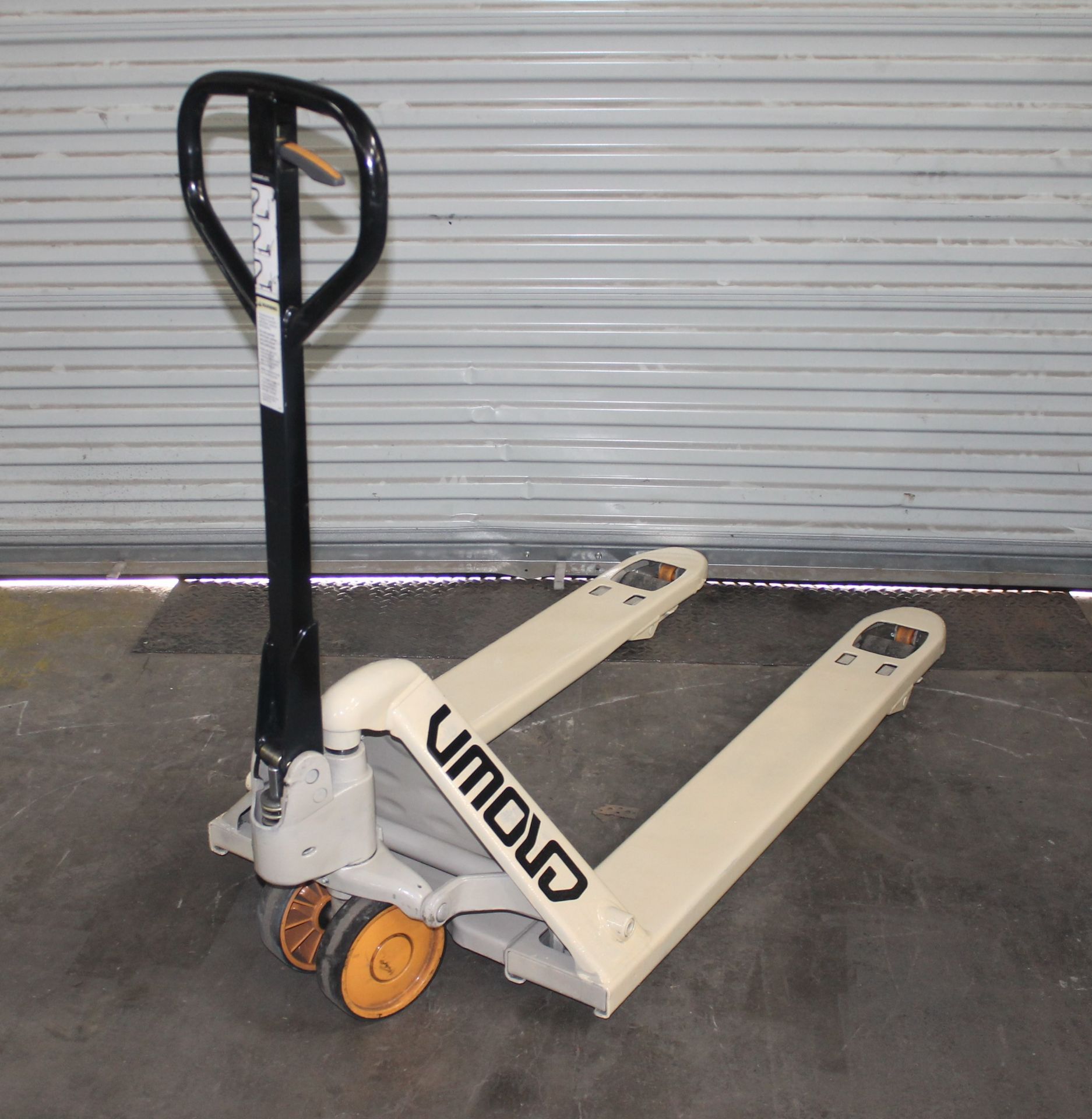 CROWN HAND PALLET JACK, 5000 LB CAPACITY, 27 X 48 - Image 3 of 4