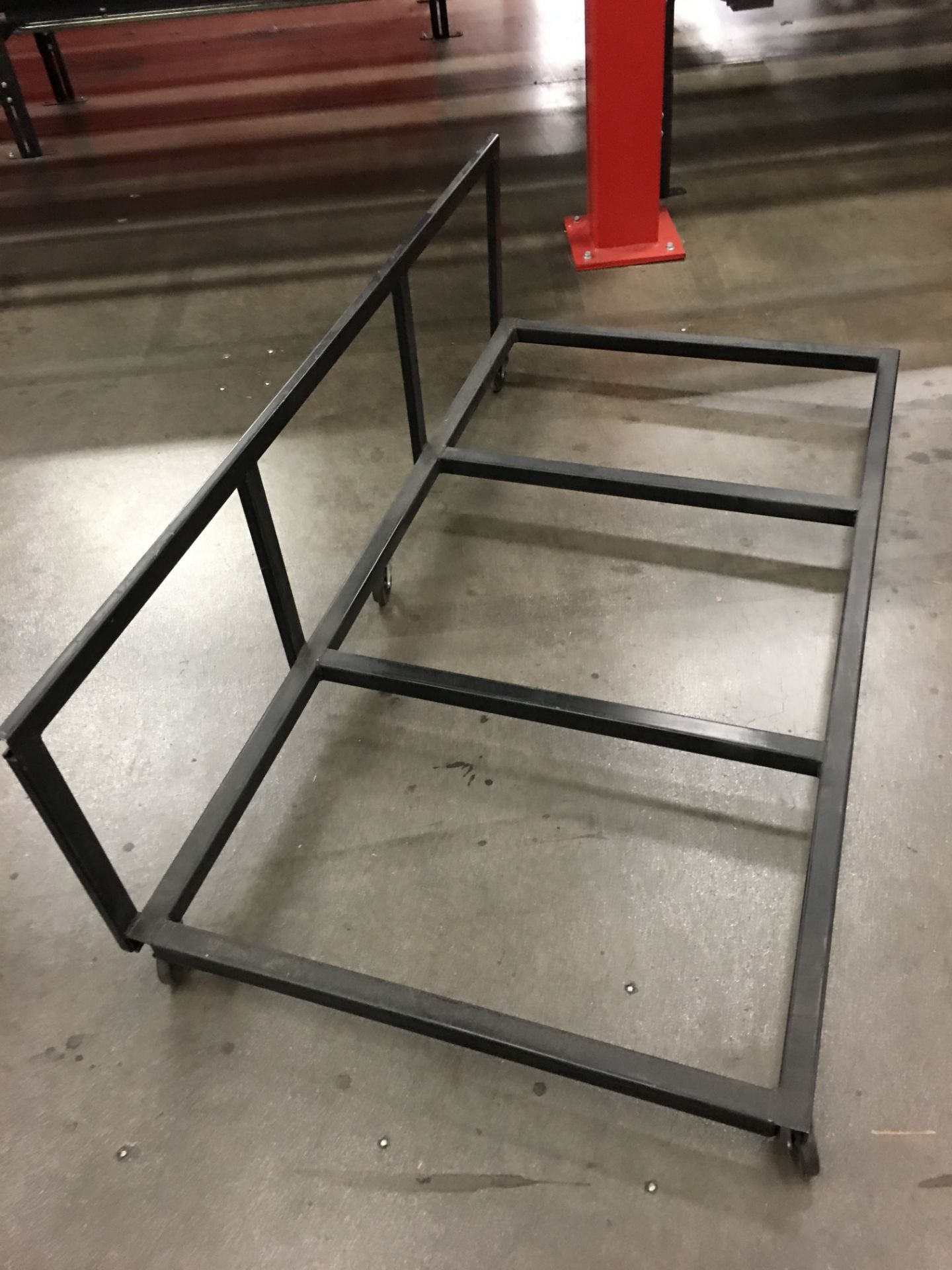 METAL UTILITY CART - Image 2 of 2