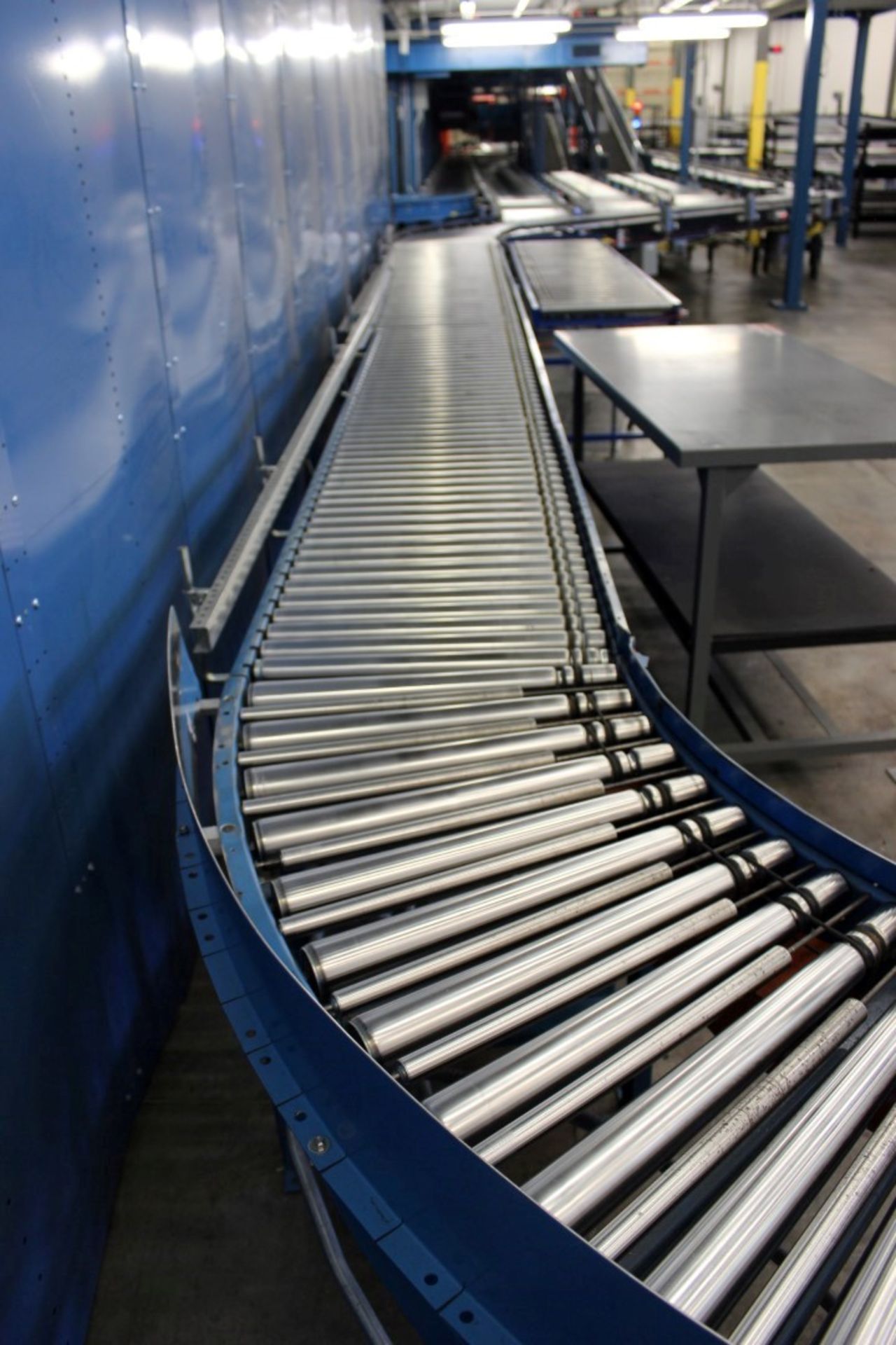 XENOROL XENOPRESSURE POWERED CONVEYOR, 25'L X 24"W