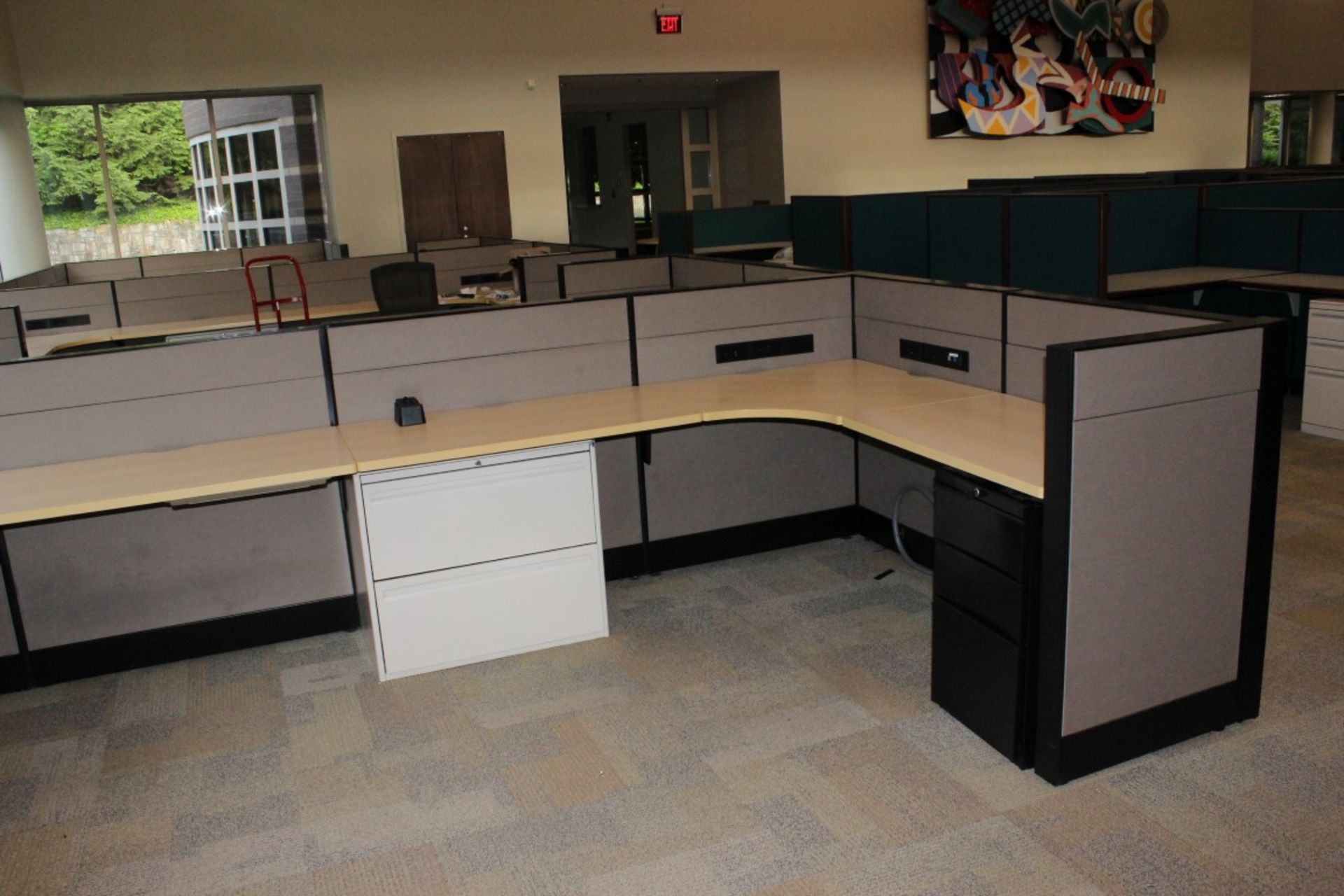 EXECUTIVE OFFICE CUBICLES. DISMANTLED & READY TO LOAD - Image 3 of 7