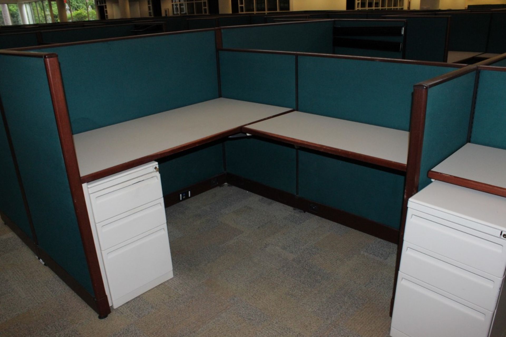 EXECUTIVE OFFICE CUBICLES. DISMANTLED & READY TO LOAD - Image 3 of 11