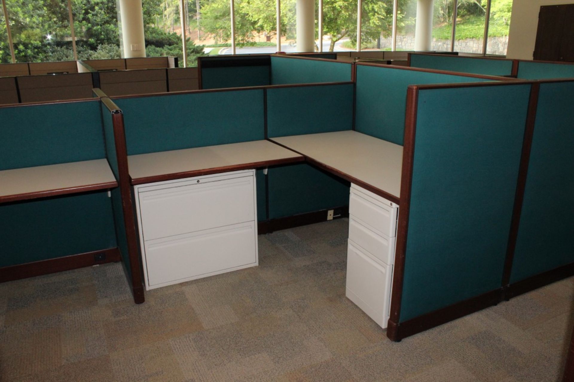 EXECUTIVE OFFICE CUBICLES. DISMANTLED & READY TO LOAD - Image 5 of 15