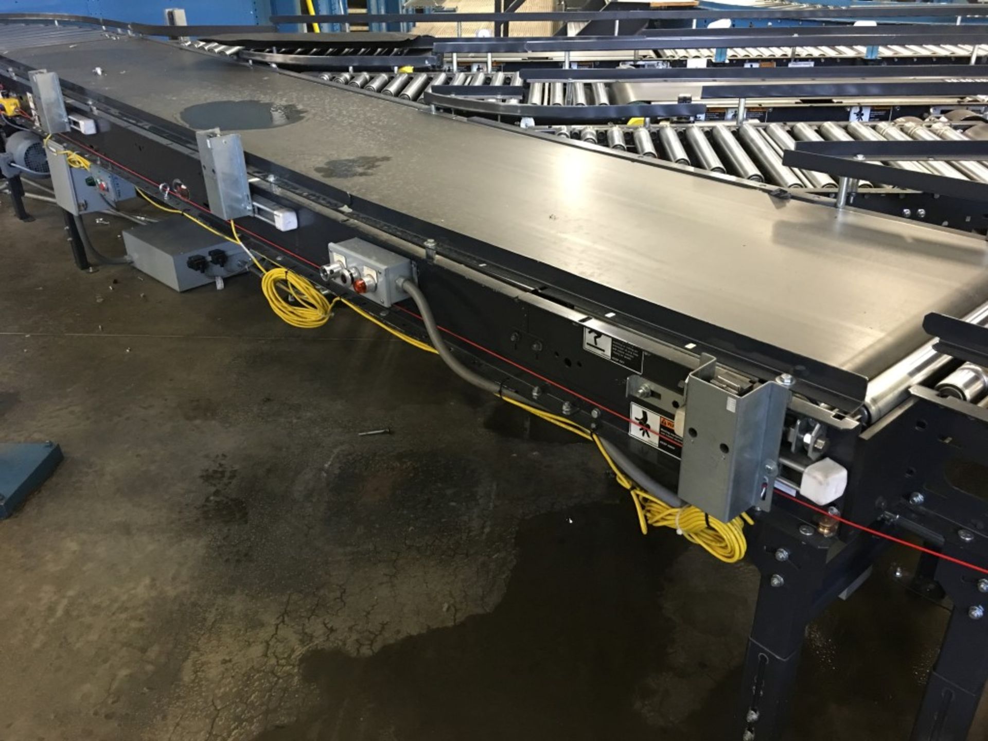 HK SYSTEM 33" X 172" LONG POWERED BELT CONVEYOR. PART # BEDG30ULBAEM-SP BELT WIDTH= 30" PALLETISED &